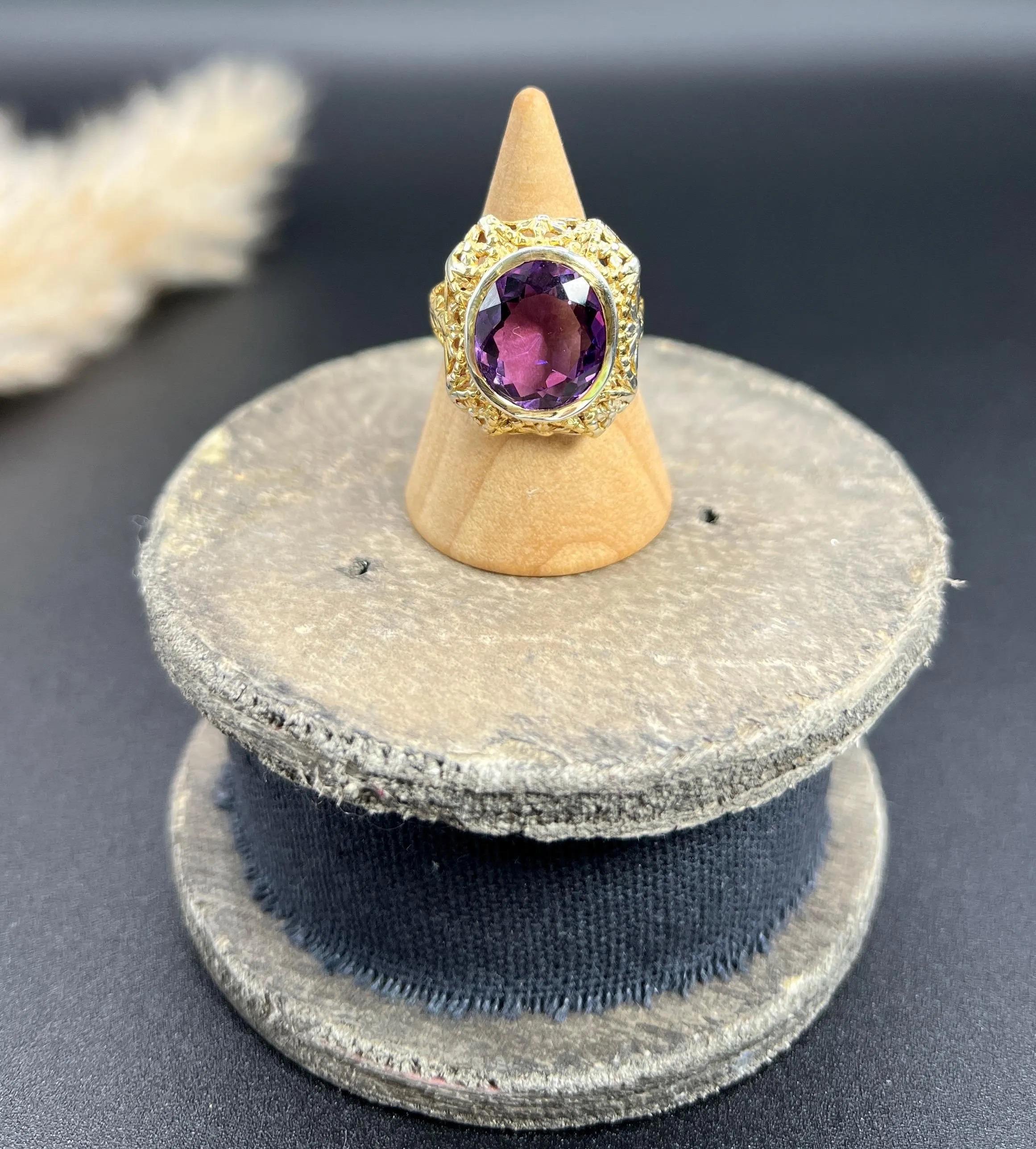 Antique 18ct Yellow & White Gold Art Nouveau Oval Amethyst Ring For Sale 3