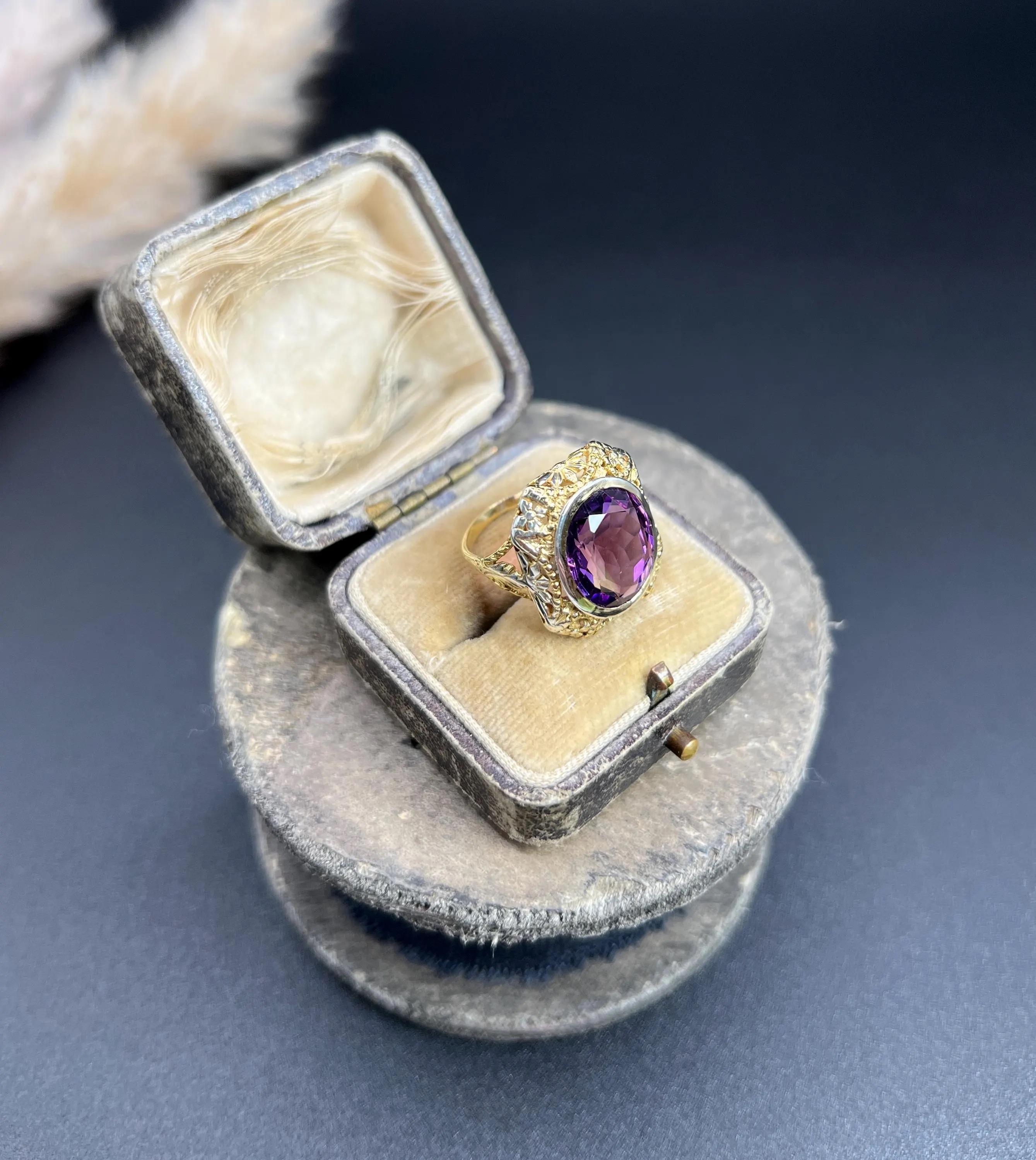 Antique 18ct Yellow & White Gold Art Nouveau Oval Amethyst Ring For Sale 4