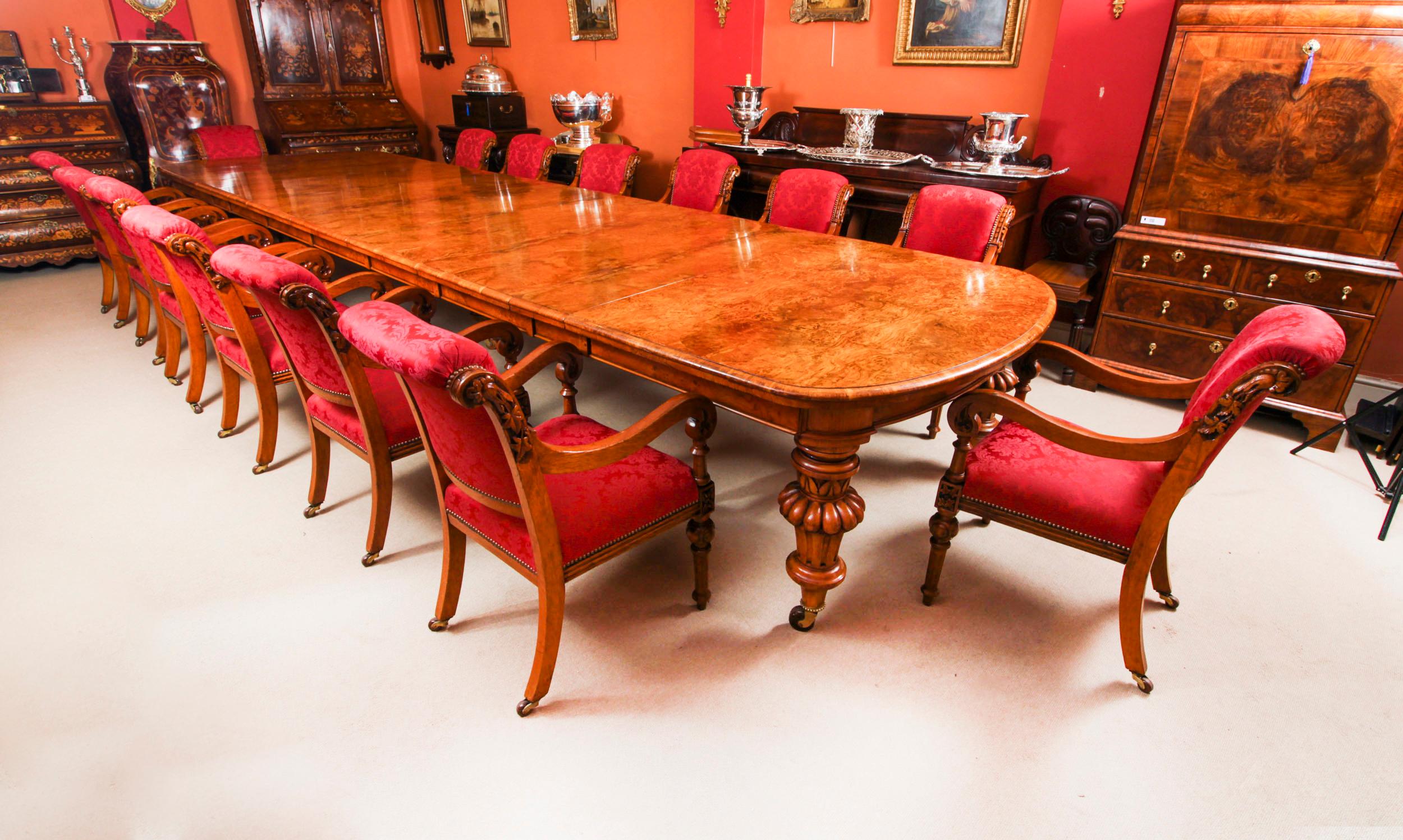 There is no mistaking the style and sophisticated design of this exquisite rare antique Victorian pollard oak wind out extending dining table, circa 1860 in date.

This stunning dining table will stand out in your dining or conference room and will