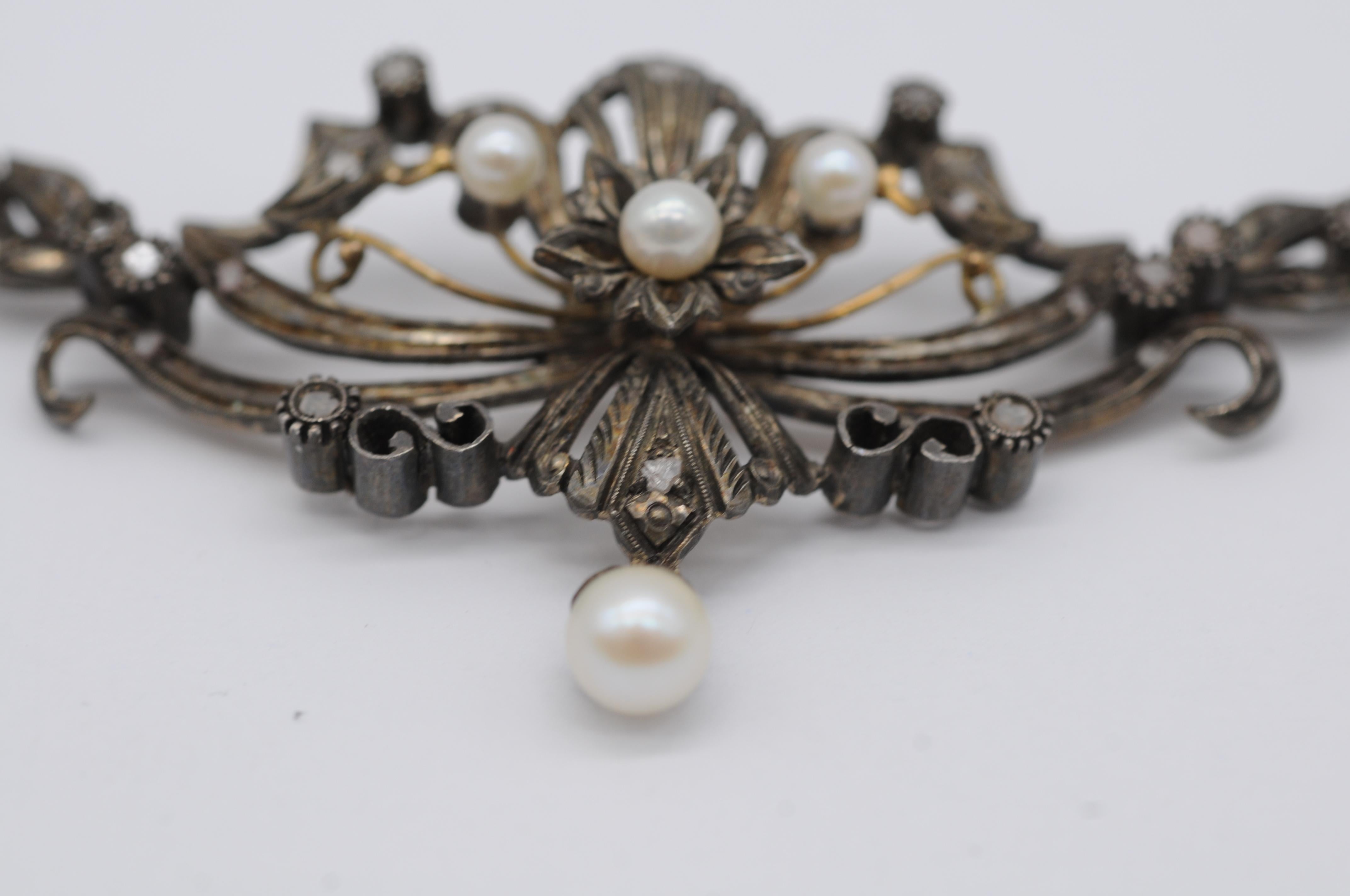 Collier Art nouveau 18 carats ancien avec perles et diamants en vente 5