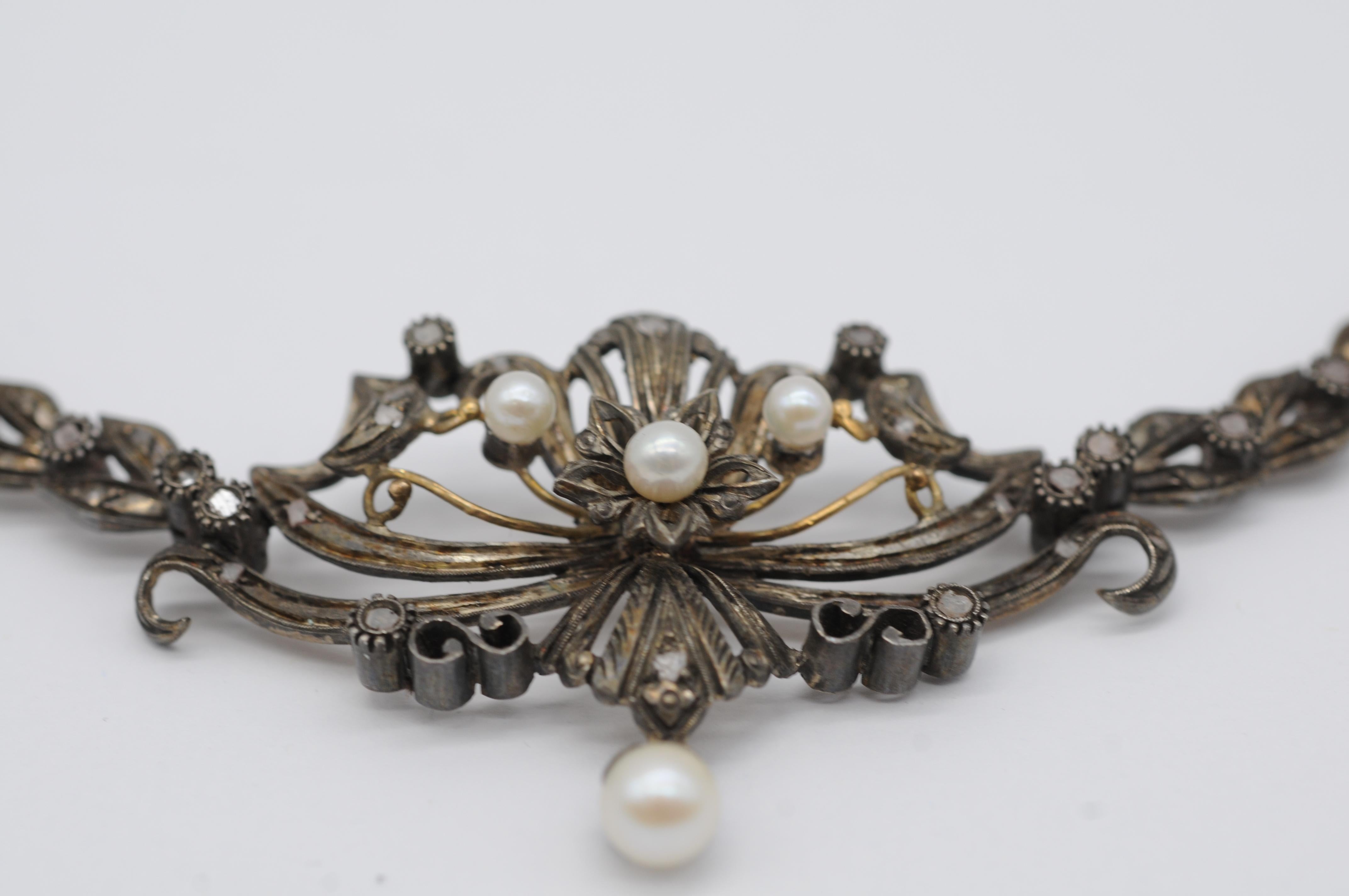 Collier Art nouveau 18 carats ancien avec perles et diamants Bon état - En vente à Berlin, BE