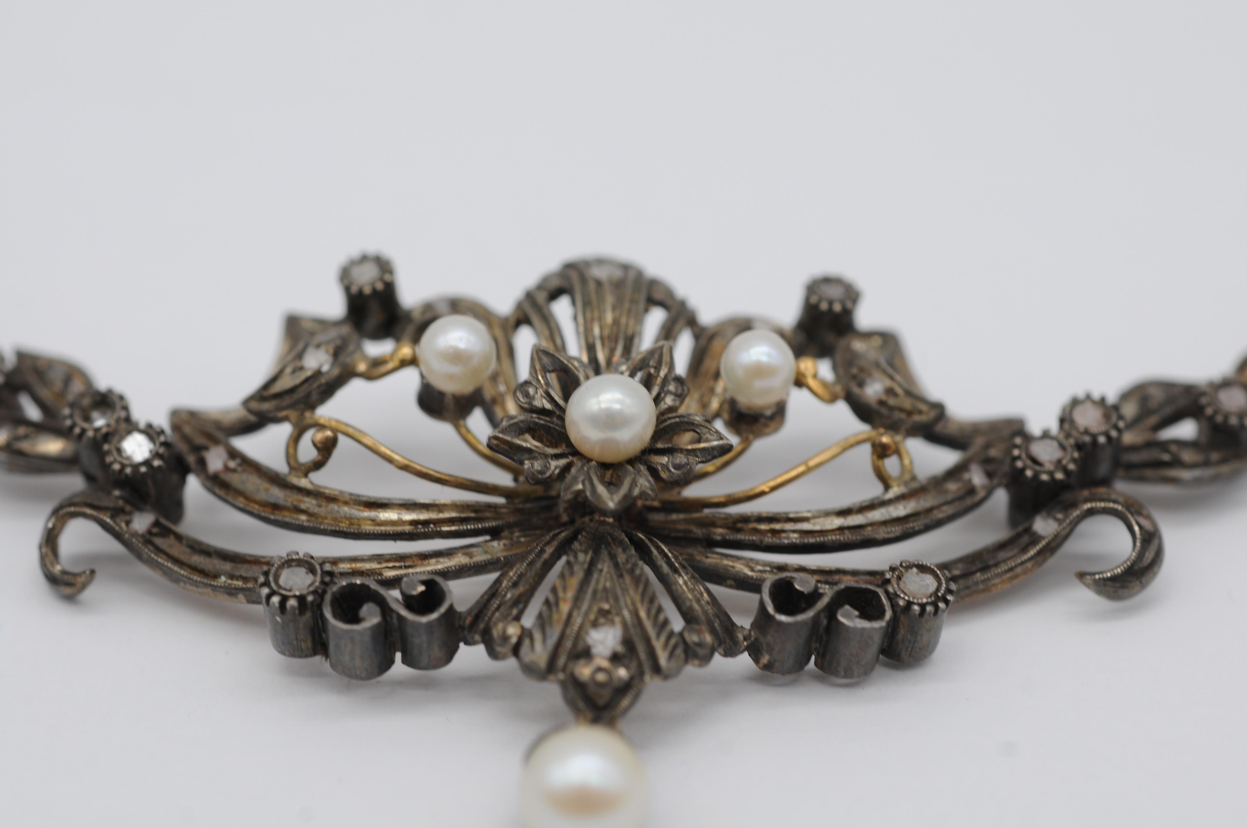 Collier Art nouveau 18 carats ancien avec perles et diamants en vente 4