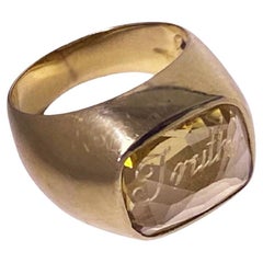 Ancienne bague sigillaire en citrine sculptée 18 carats, vers 1900