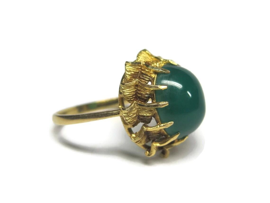 Antique 18k Chrysoprase Ring In Excellent Condition In Webster, SD