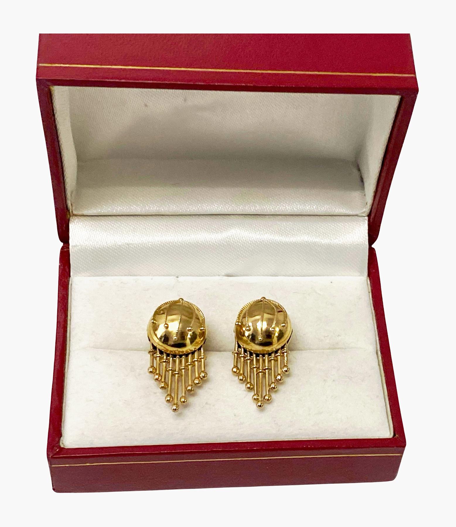 Antique 18K etruscan tassel drop Earrings, English C.1860 In Good Condition For Sale In Toronto, ON