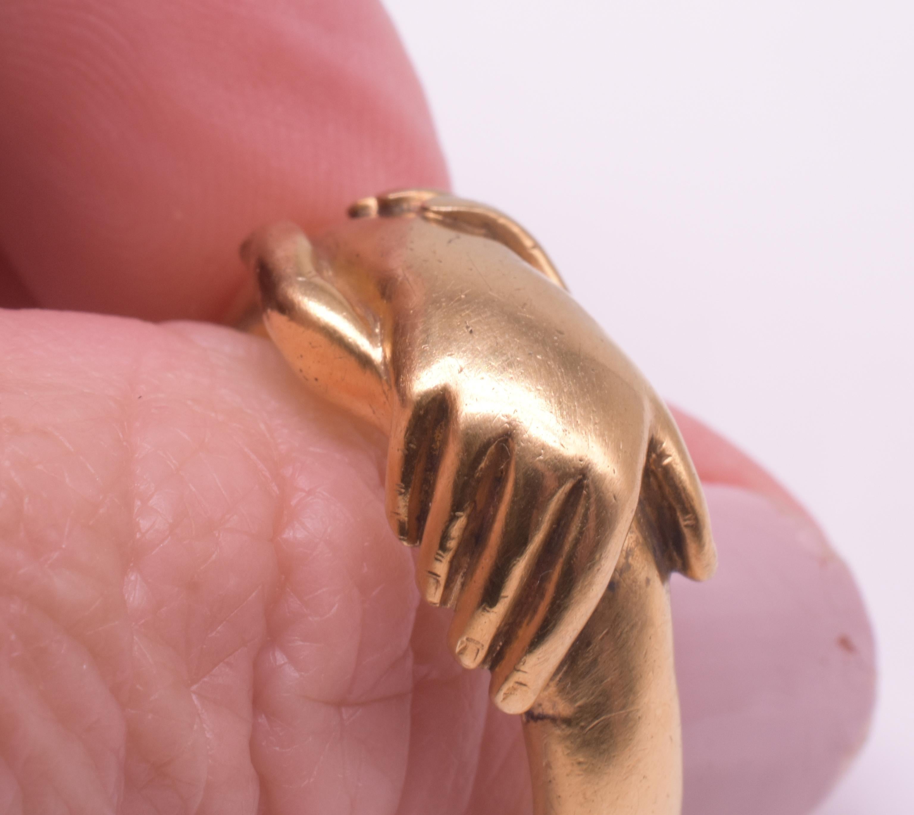 Georgian 18K Fede Friendship Ring with Clasped Hands Motif For Sale 8