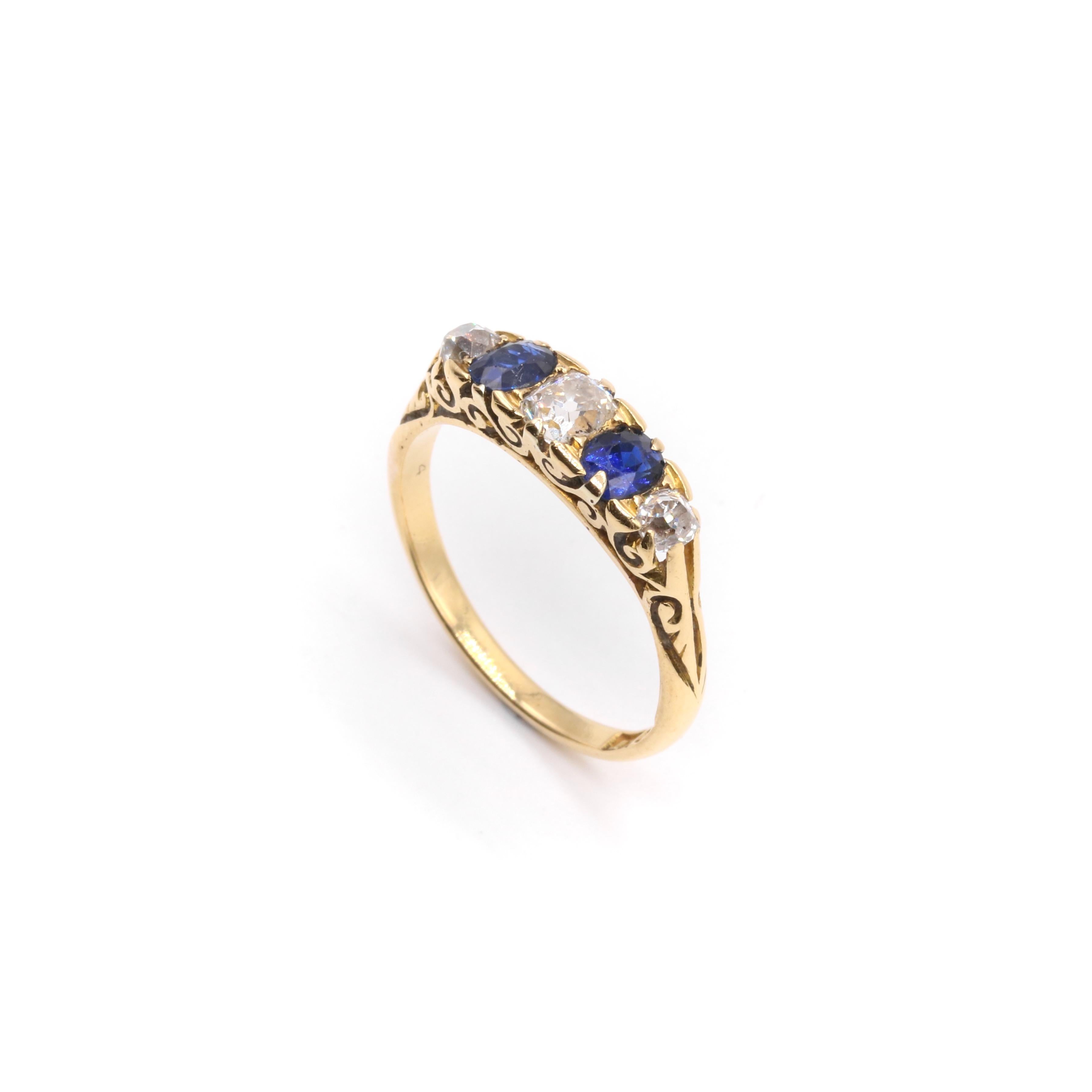 Antique 18K Gold 1.04tgw Diamond & Sapphire 5 Stone Ring with Scrolled Gallery For Sale 1