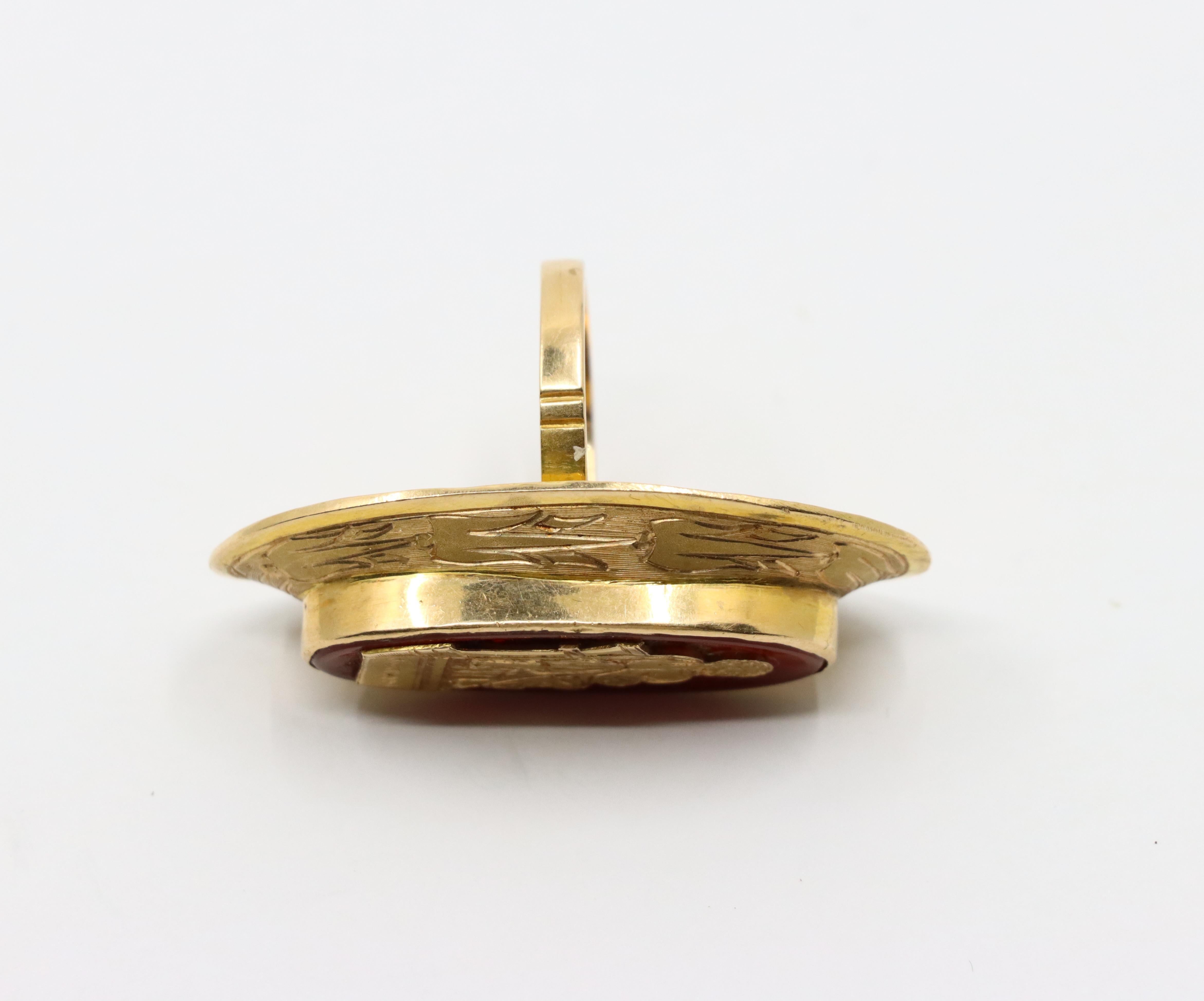 Bague ancienne en or 18K à l'agate en vente 3