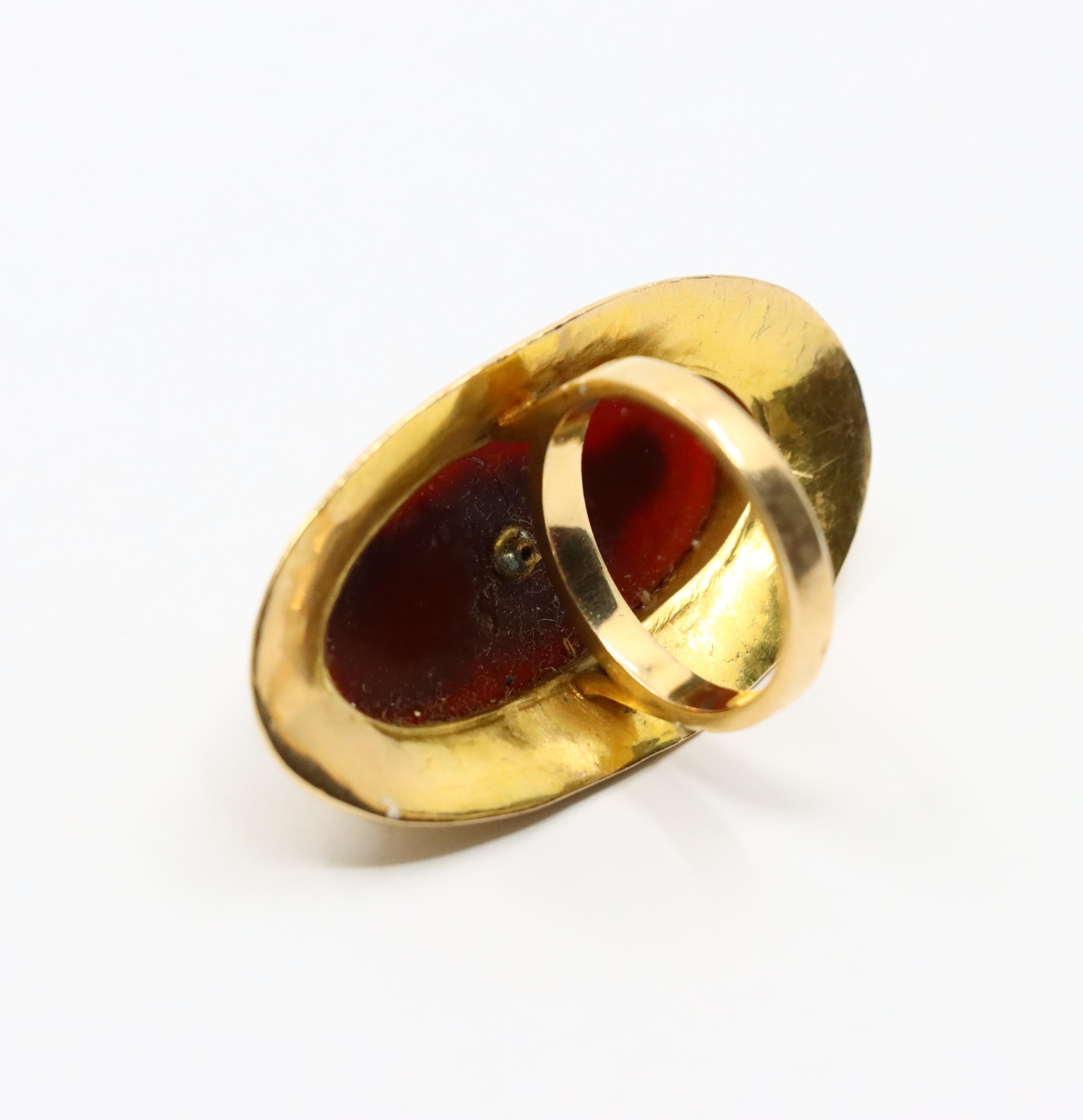 Bague ancienne en or 18K à l'agate en vente 4