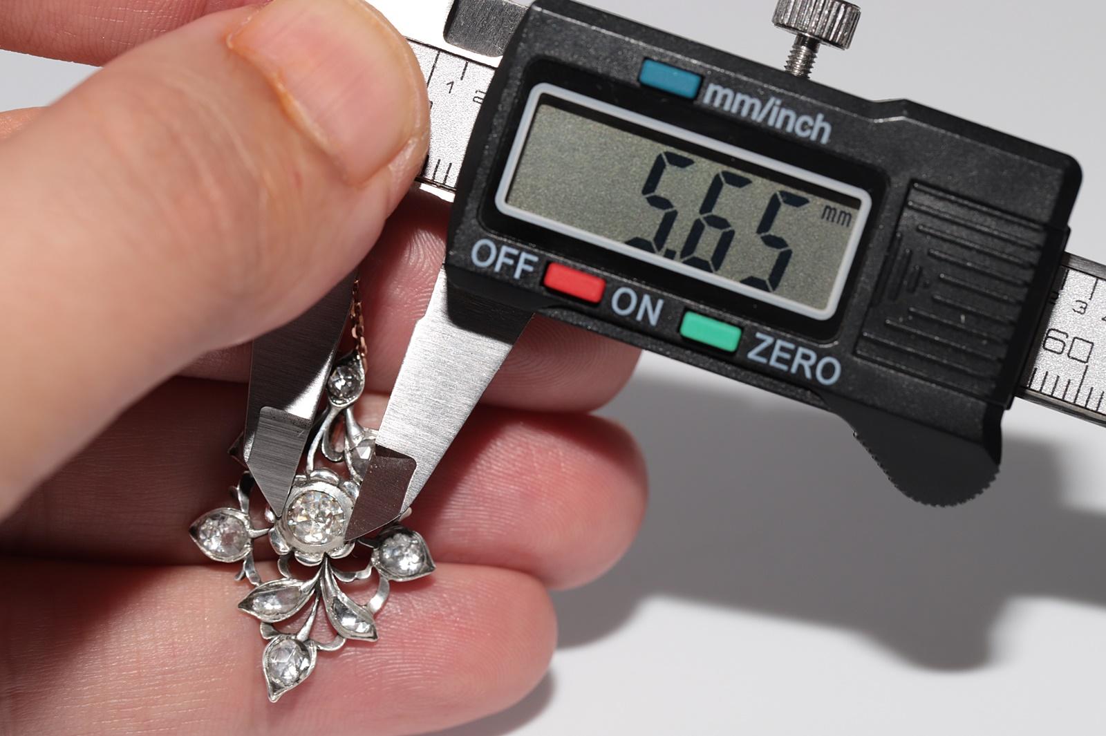 Collier pendentif ancien en or 18 carats et argent avec diamants naturels taille rose en vente 4