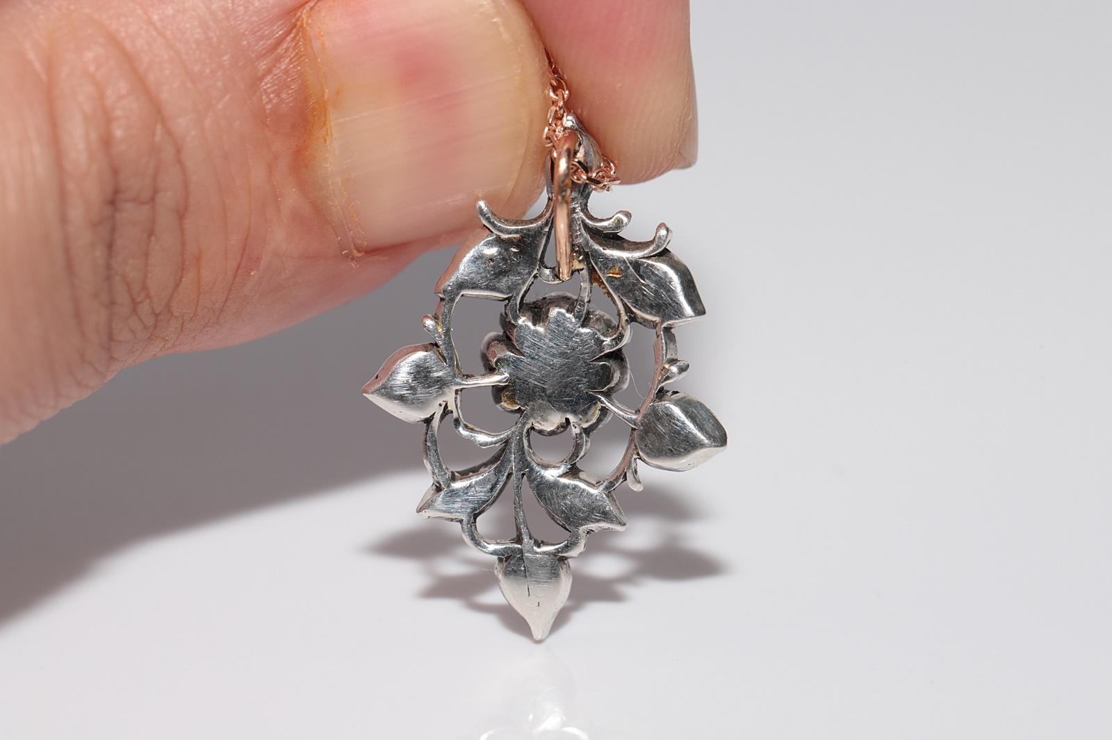 Collier pendentif ancien en or 18 carats et argent avec diamants naturels taille rose en vente 5