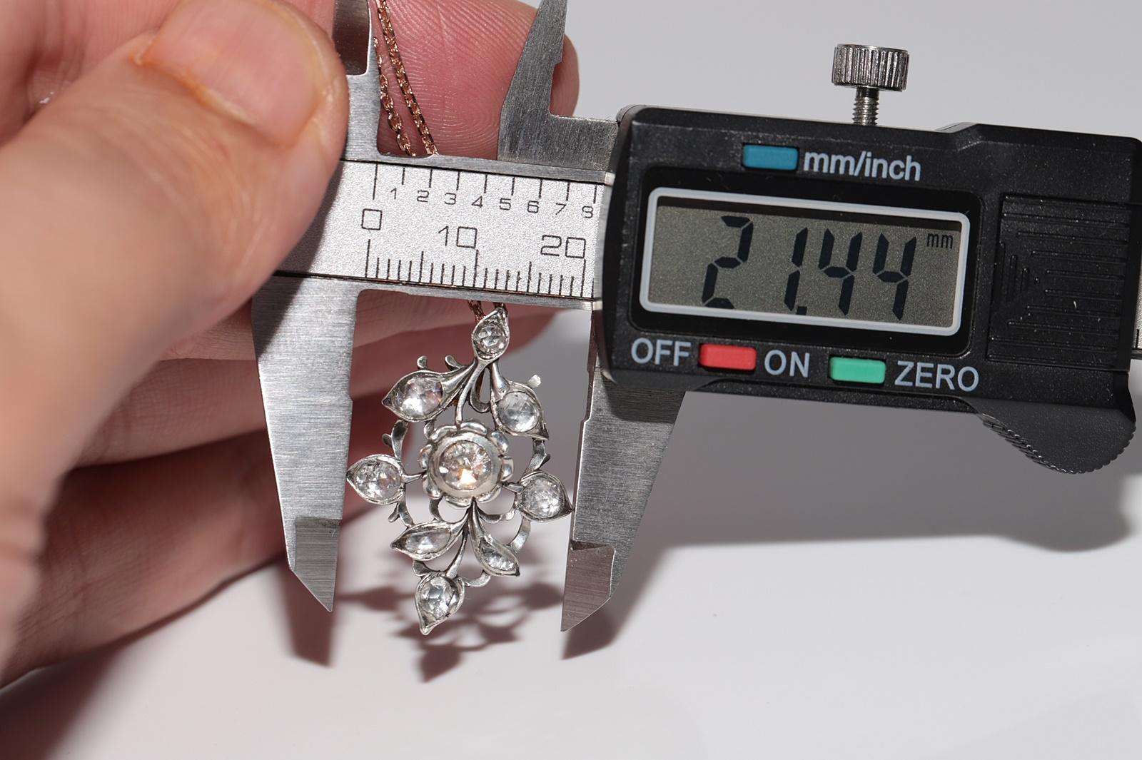 Collier pendentif ancien en or 18 carats et argent avec diamants naturels taille rose en vente 3