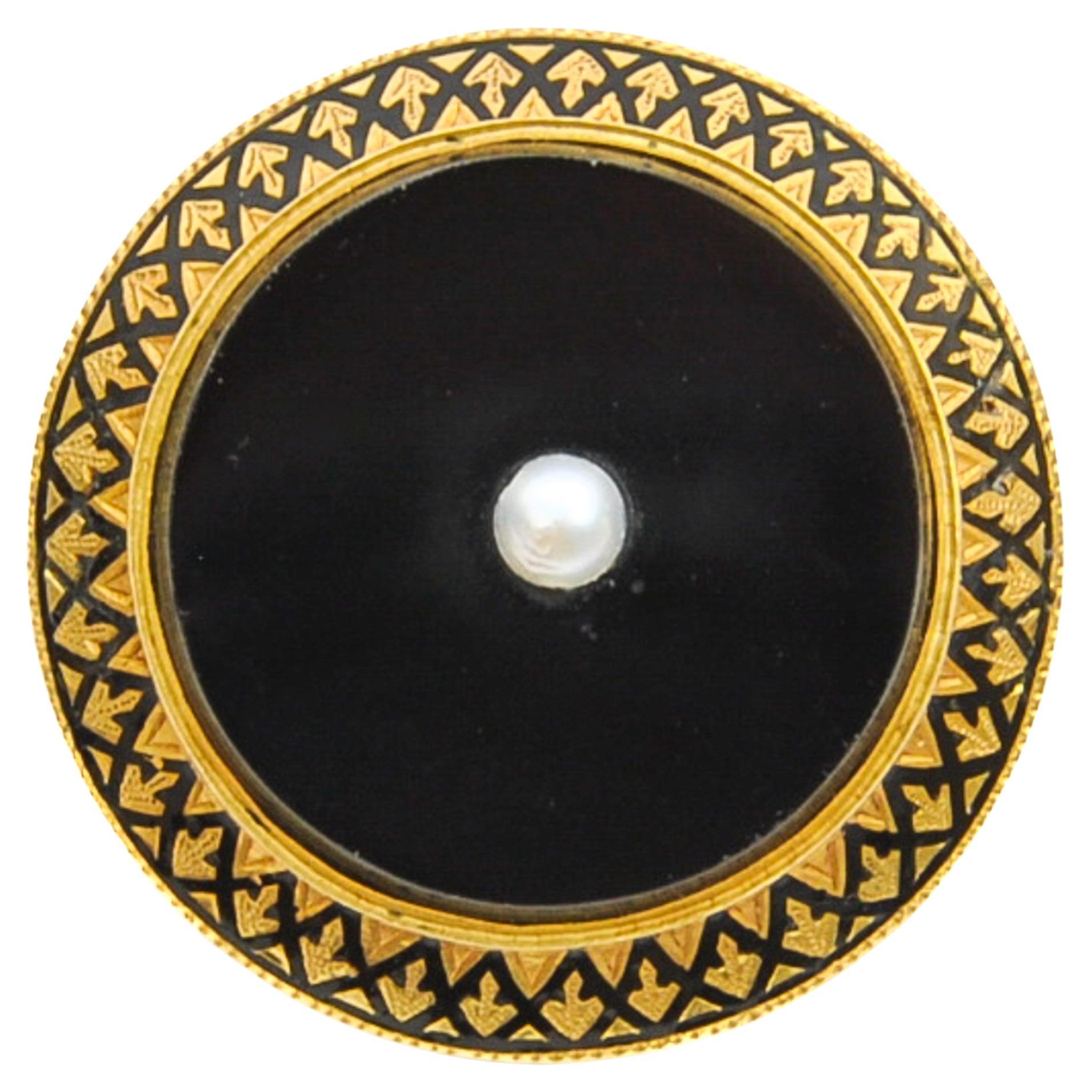 Antike Brosche aus 18 Karat Gold mit schwarzer Emaille und Onyx im Angebot