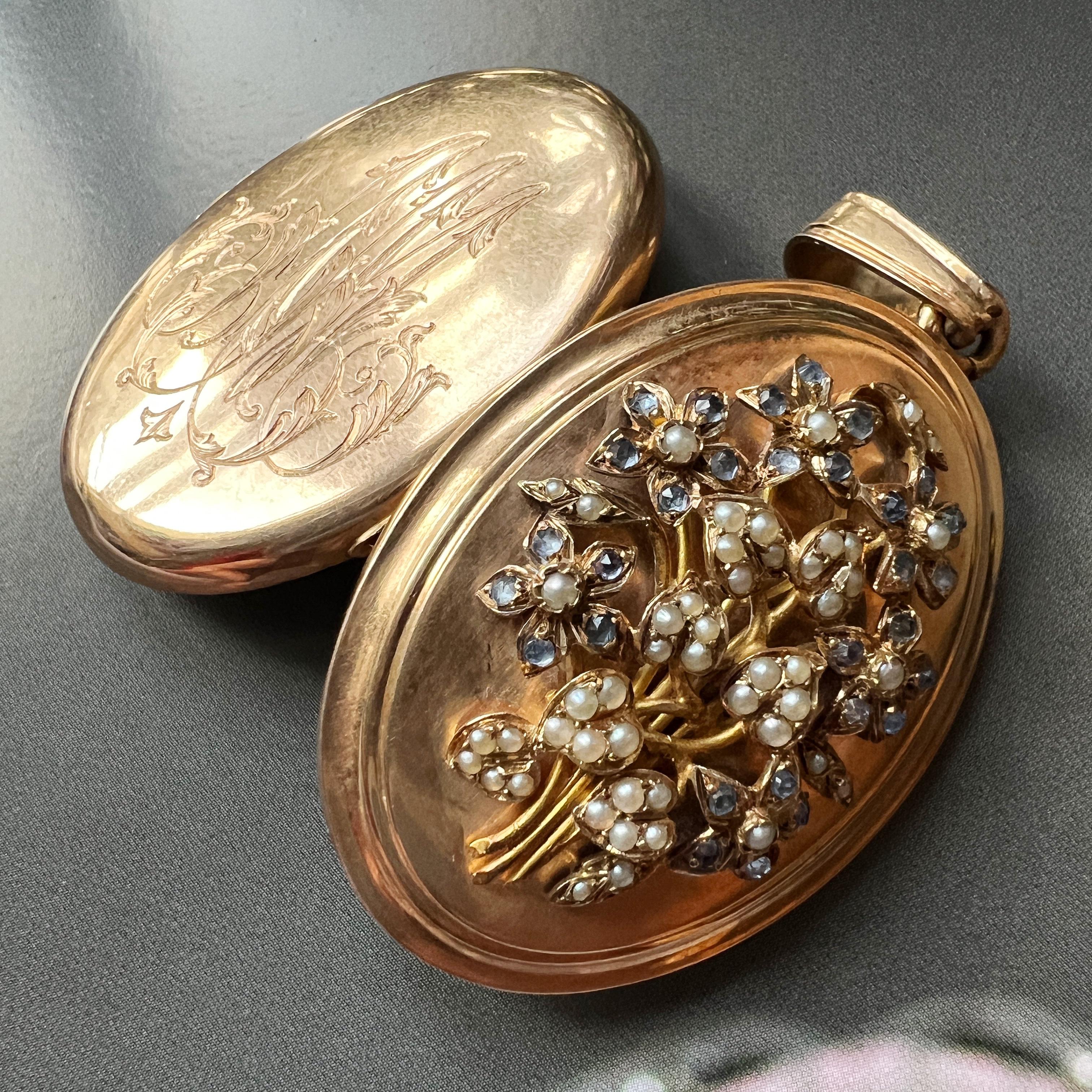 Victorian Antique 18K gold blue sapphire natural pearl flowers locket pendant For Sale
