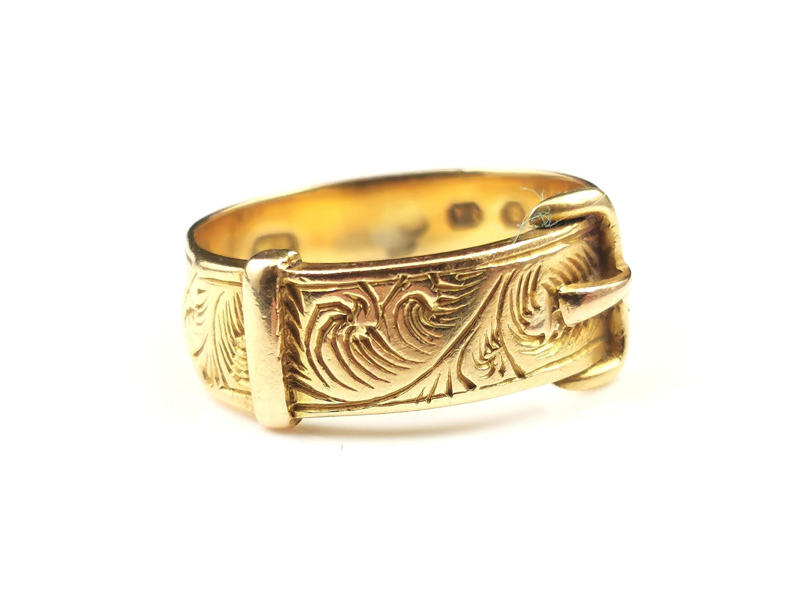 Antique 18k Gold Buckle Ring, Engraved Band 4