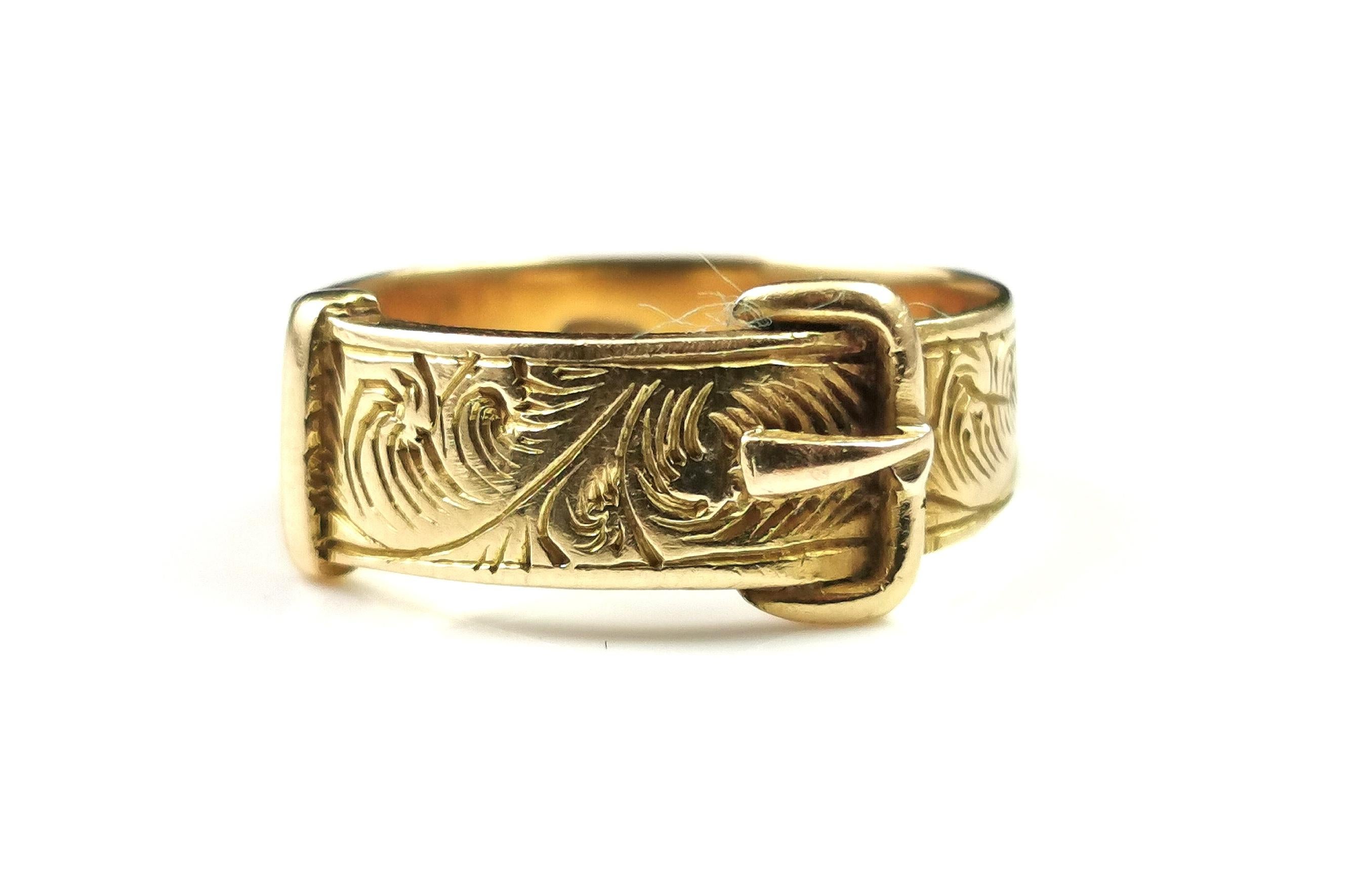 Antique 18k Gold Buckle Ring, Engraved Band 5