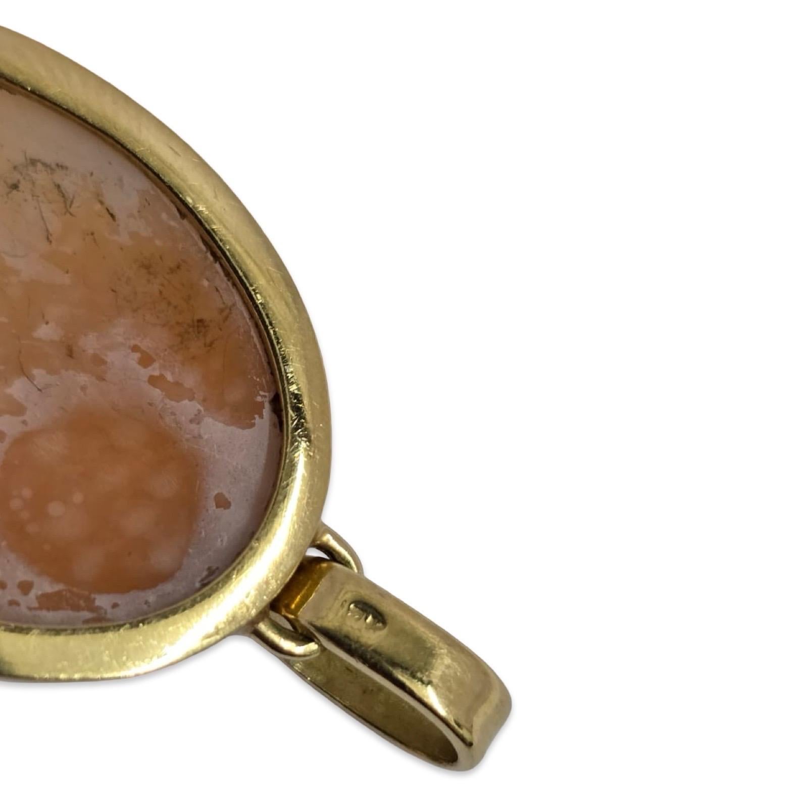 Pendentif camée en or 18K ancien, coquillage sculpté, profil de dame classique, 27mm en vente 4