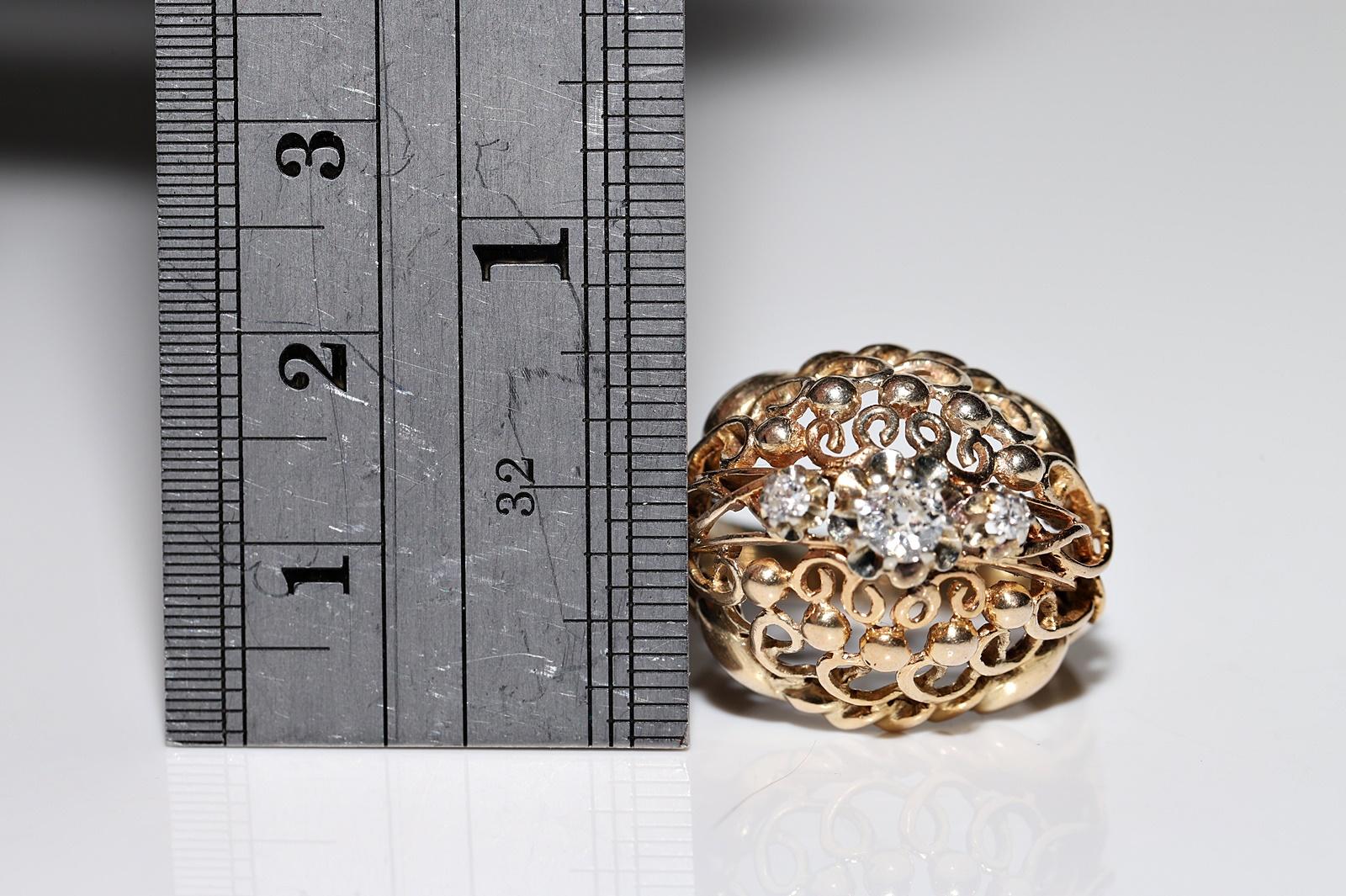 Antique 18k Gold Circa 1900s Natural Diamond Decorated Pretty Ring For Sale 4