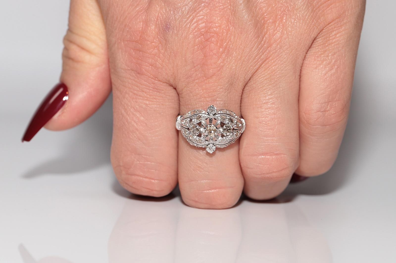 Anello antico in oro 18k, circa 1920, Art Decor, fatto a mano e con diamanti naturali in vendita 8