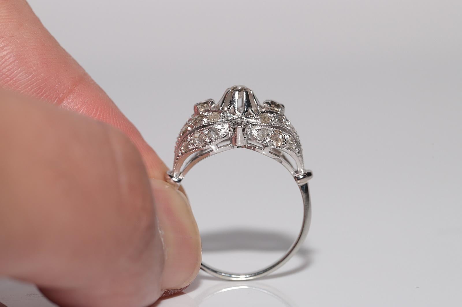 Antique 18k Gold Circa 1920s Art Deco Handcrafted Natural Diamond Decorated Ring For Sale 2