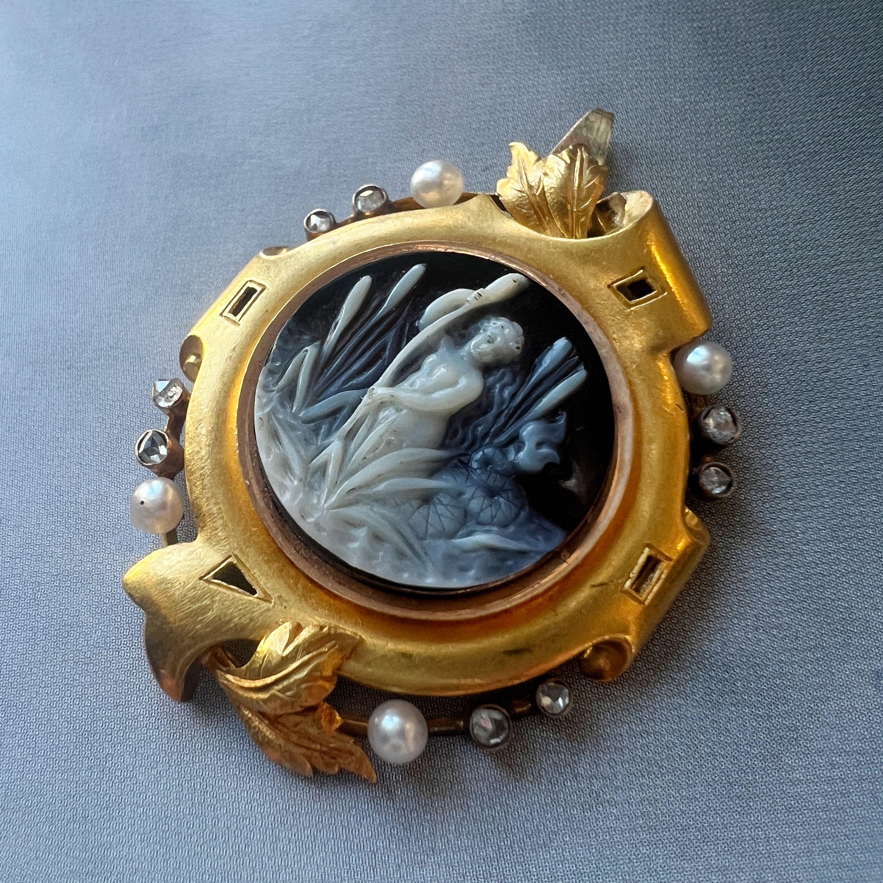 Antique 18K gold diamond pearl cameo pendant In Good Condition In Versailles, FR