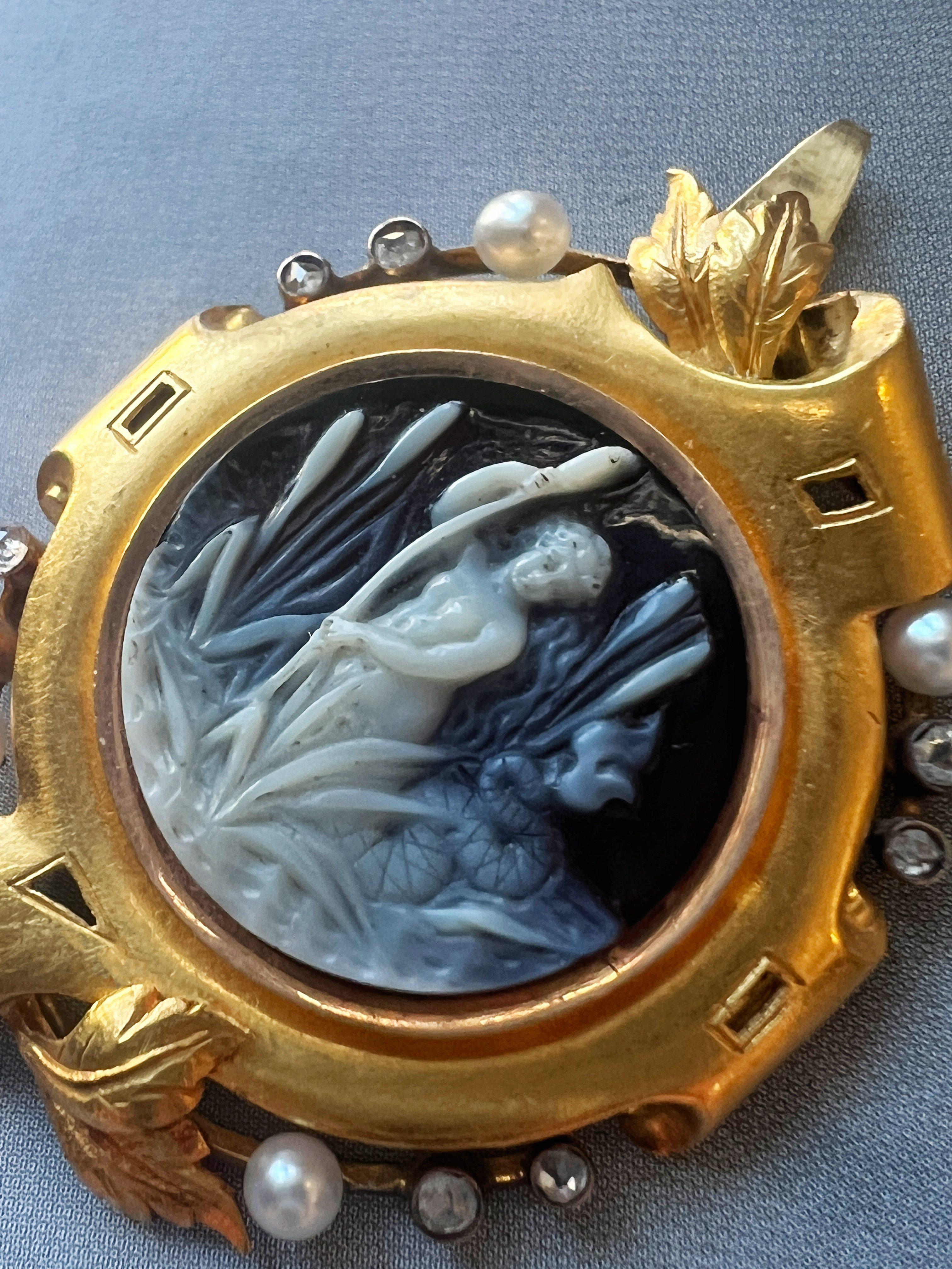 Women's or Men's Antique 18K gold diamond pearl cameo pendant