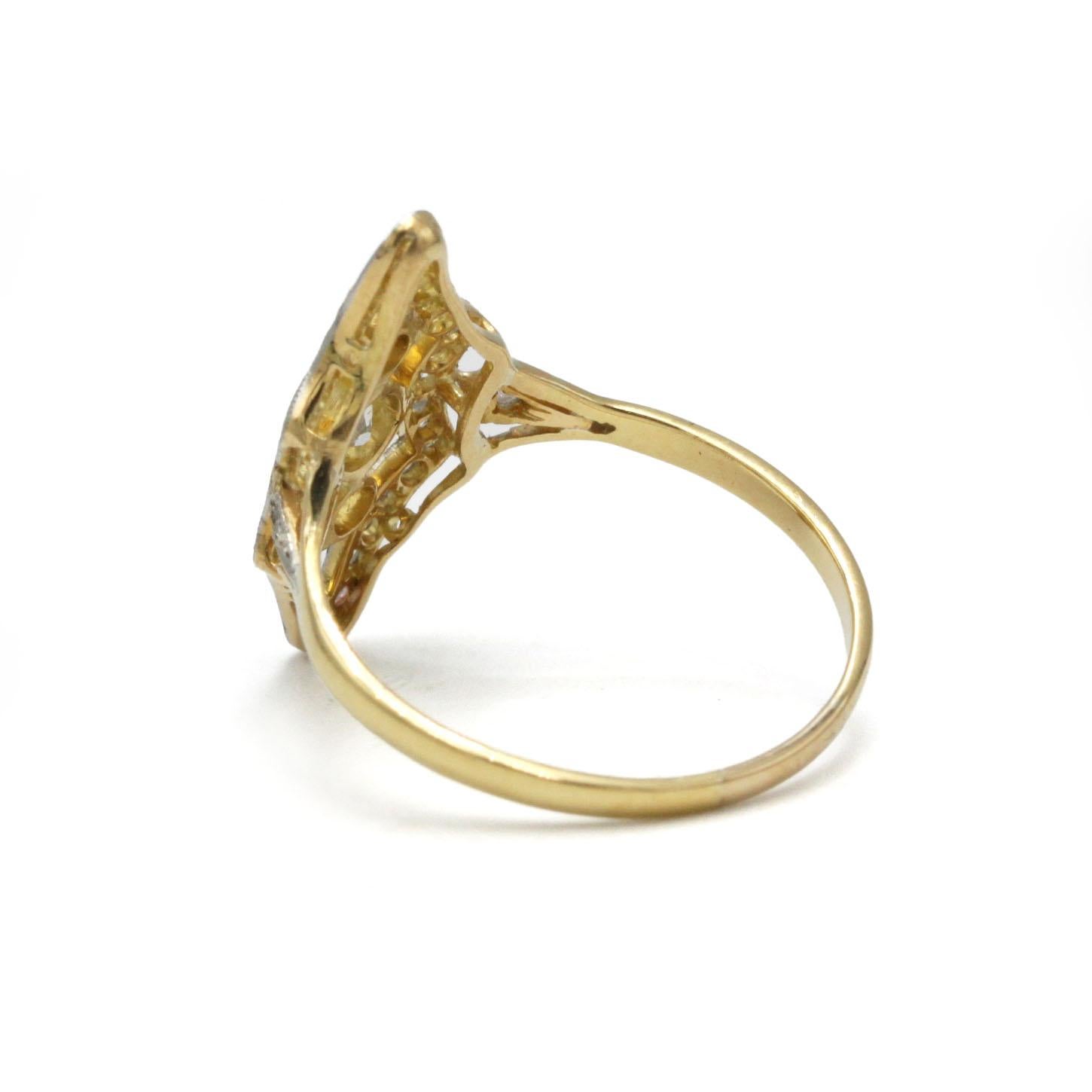 Antiker 18K Gold Diamantring mit alten europäischen Steinen im Schliff im Zustand „Gut“ im Angebot in MONTMORENCY, FR