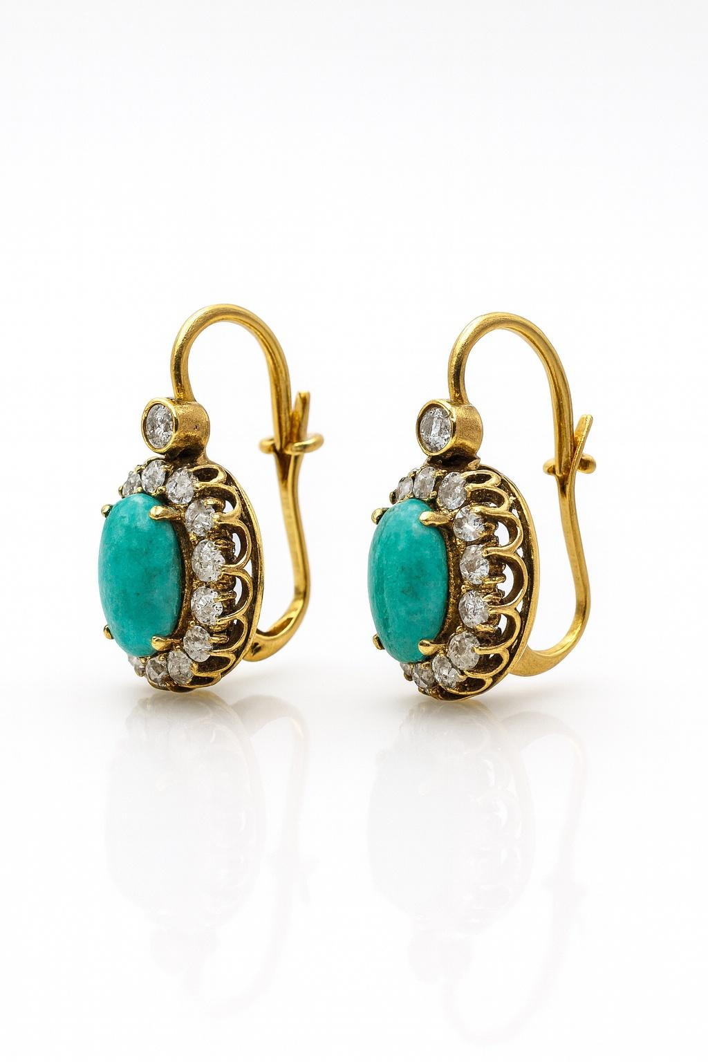 Antique 18K Gold Earrings with Nishapur Turquoise (Shajareh) and Diamond Halo – In condizioni ottime in vendita a Firenze, FI