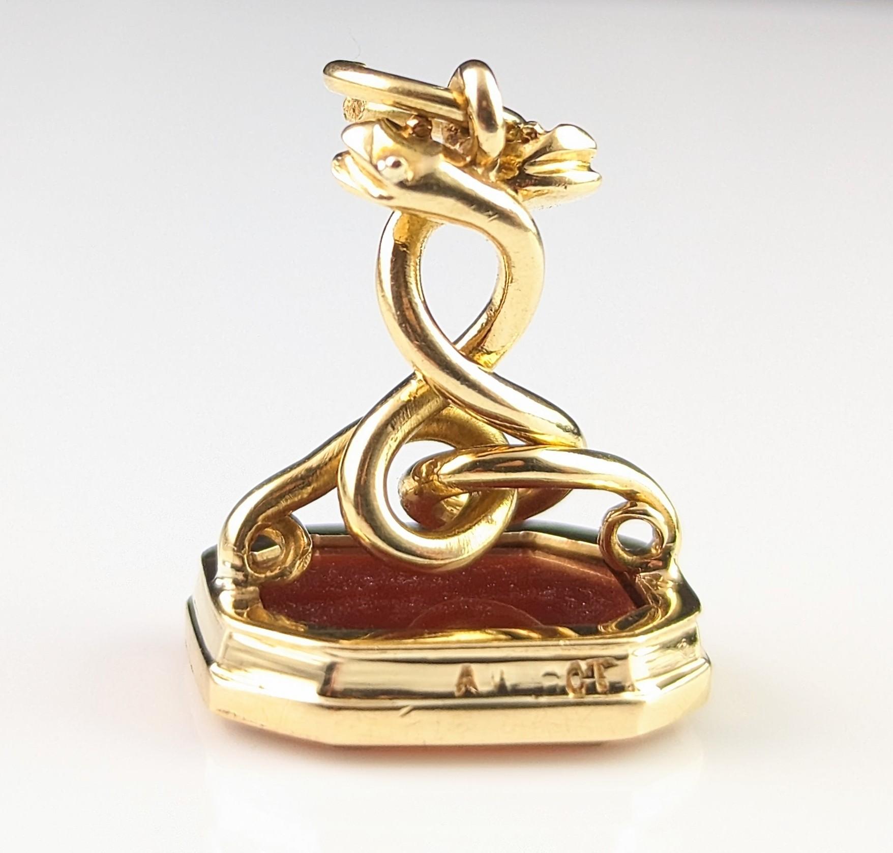 Antiker 18 Karat Gold verschlungener Schlangen-Siegel-Fob, Karneol im Zustand „Gut“ im Angebot in NEWARK, GB
