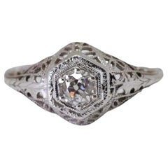 Antique 18K Gold Filigree Diamond Ring