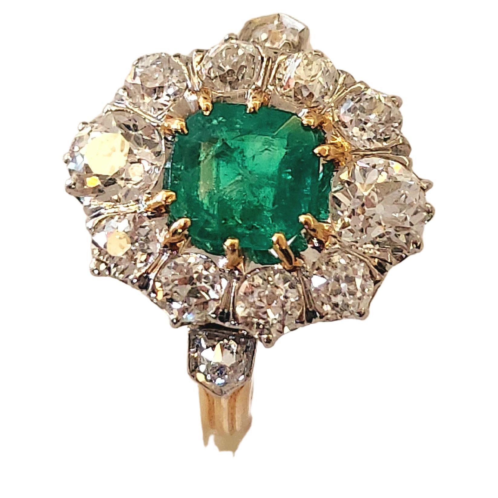 Antique French Emerald And Old Mine Cut Diamond Gold Ring For Sale 1