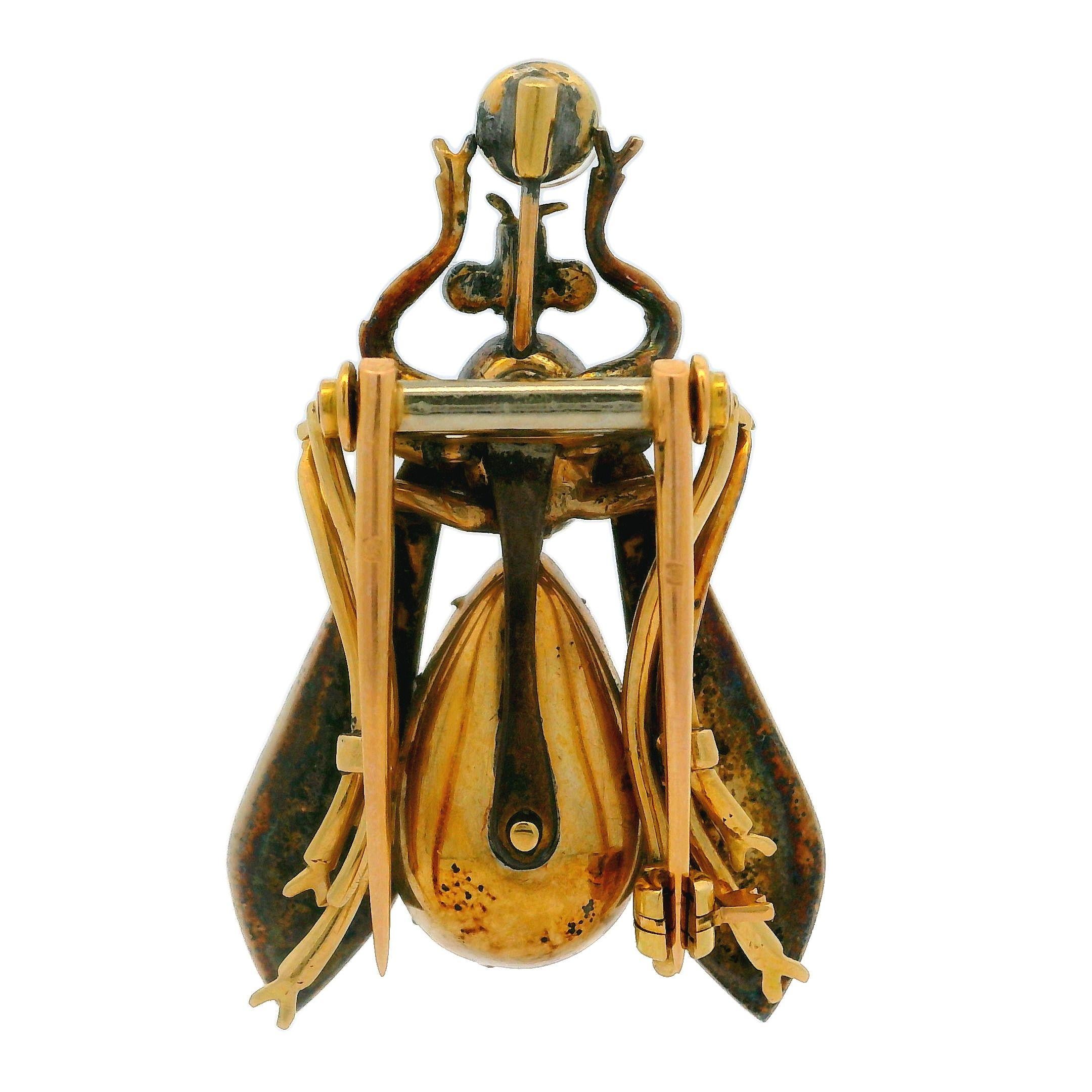 Spilla antica in oro 18k GIA smeraldo rubino diamante e perla grande insetto mosca in vendita 5