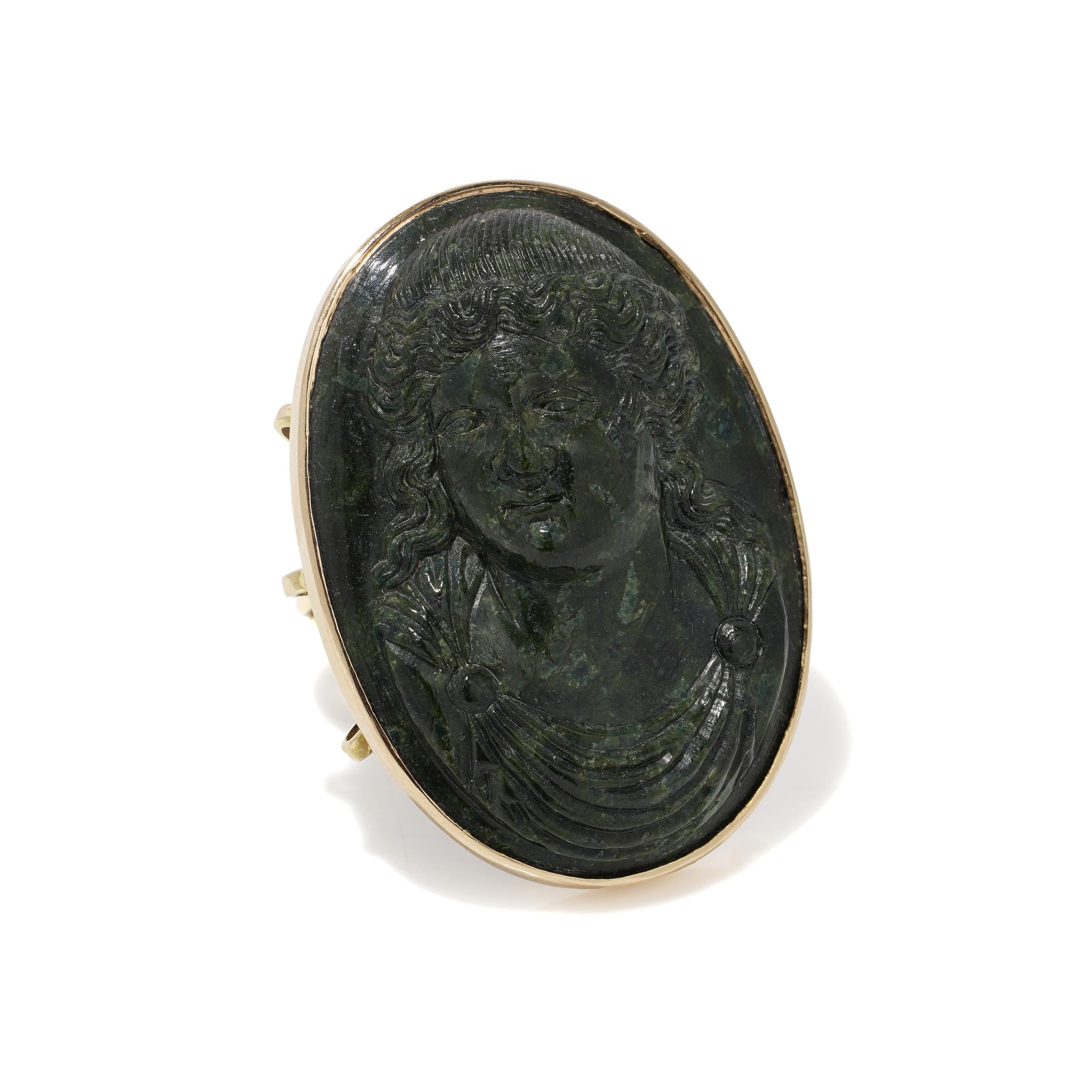 Victorian Antique 18K Gold Green Hardstone Alexander The Great Cameo Ring For Sale