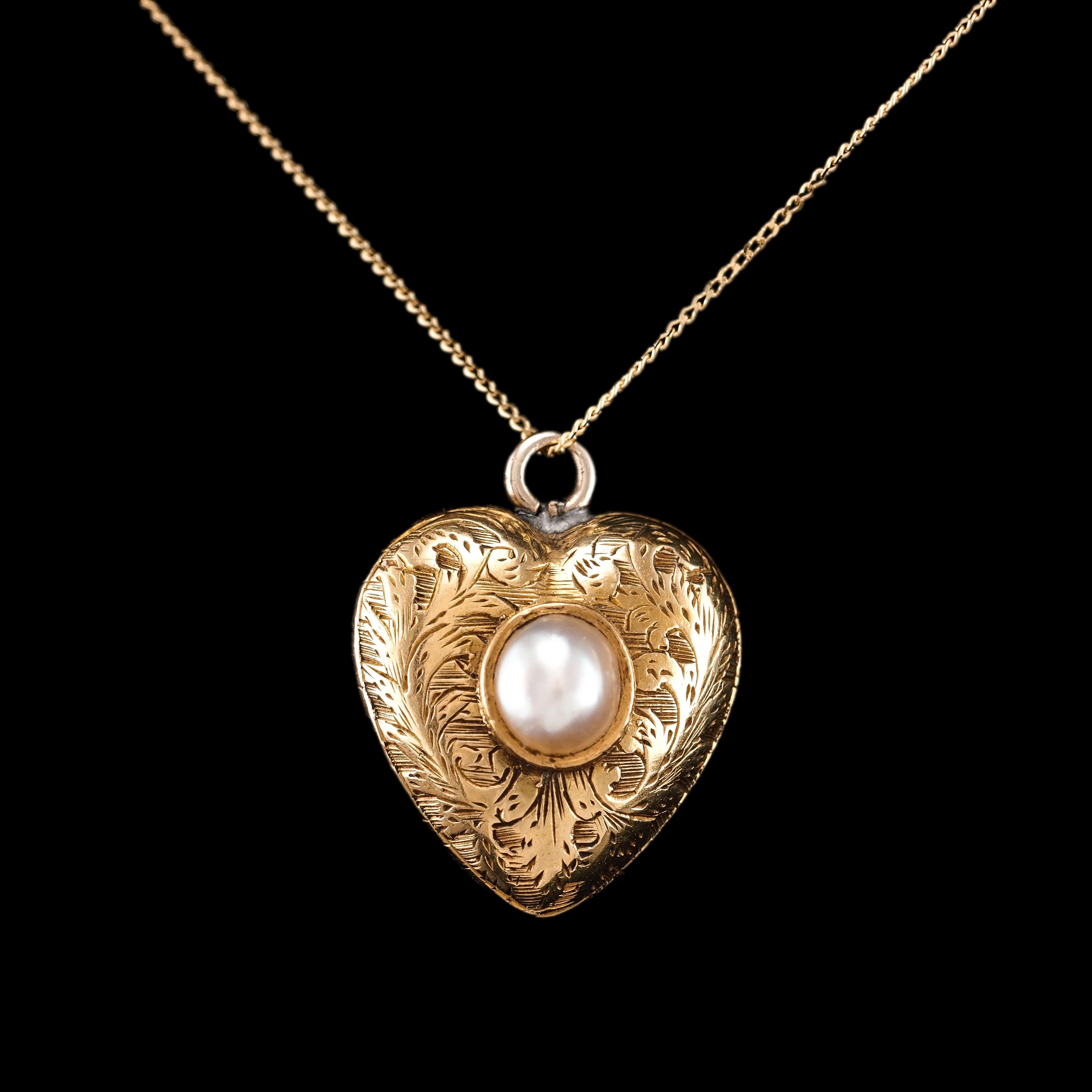 Welcome to Artisan Antiques based in Mayfair, London - We are delighted to offer this lovely antique 18ct gold 'puffy' heart-shaped charm/pendant locket made in the Victorian era c.1890.

Price negotiations may be possible under certain criteria,