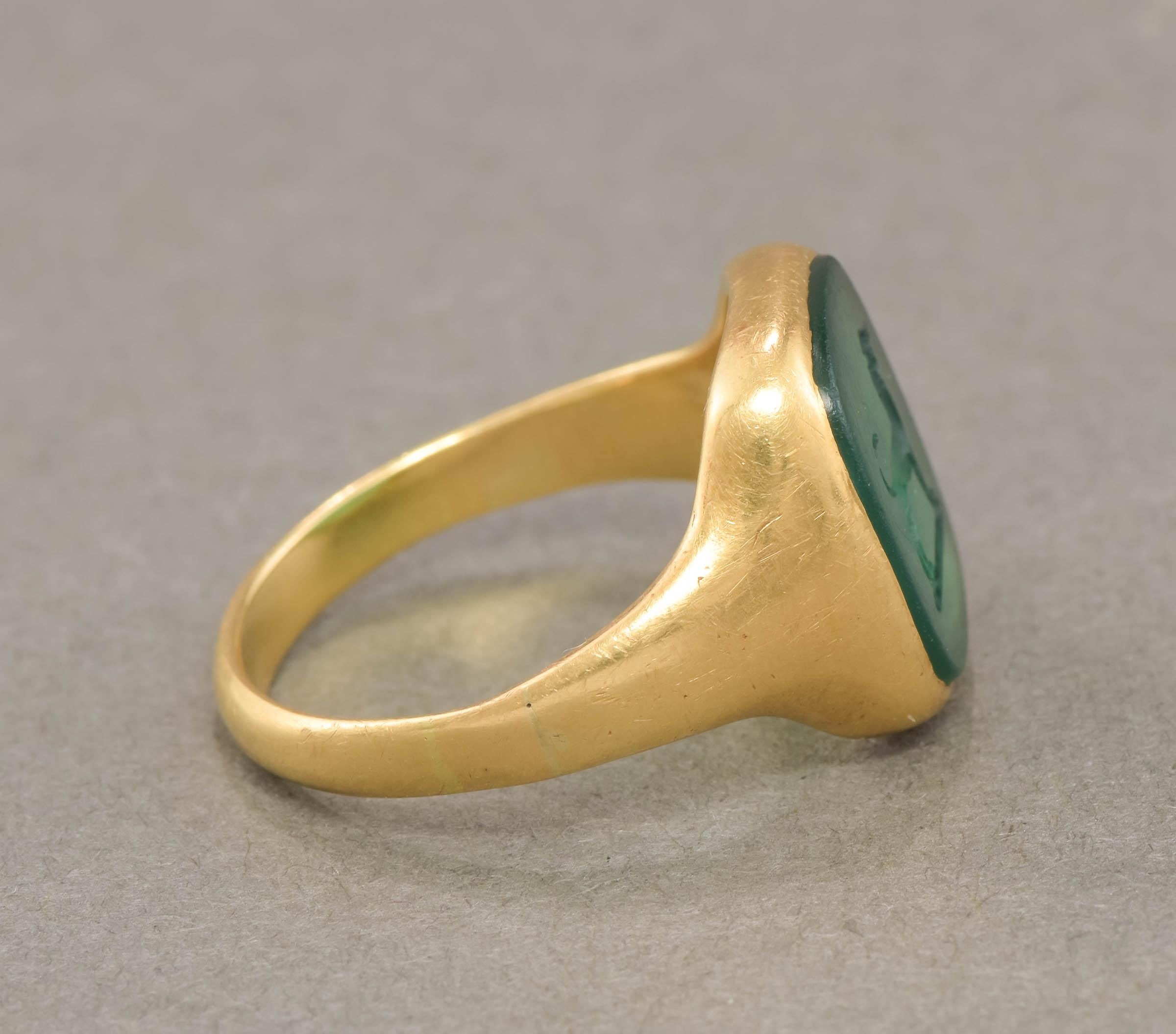 Antique 18K Gold Intaglio Dog Ring in Green Chalcedony 6