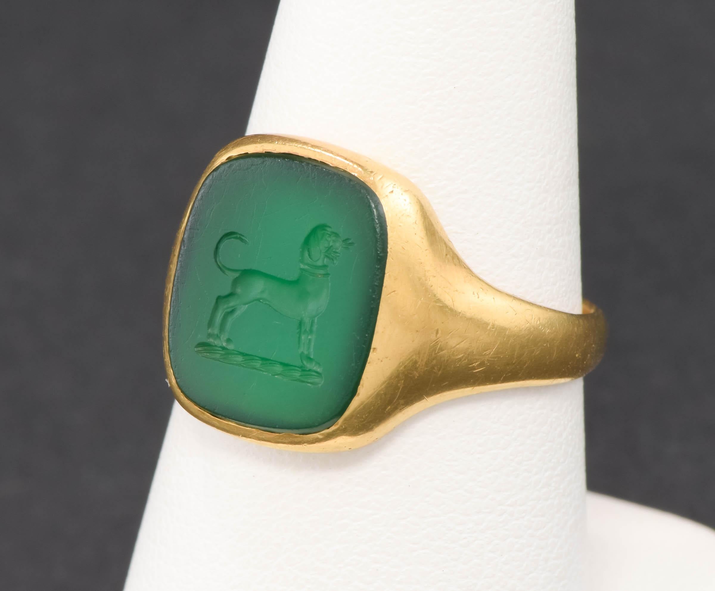 Victorian Antique 18K Gold Intaglio Dog Ring in Green Chalcedony