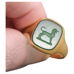 Antique 18K Gold Intaglio Dog Ring in Green Chalcedony