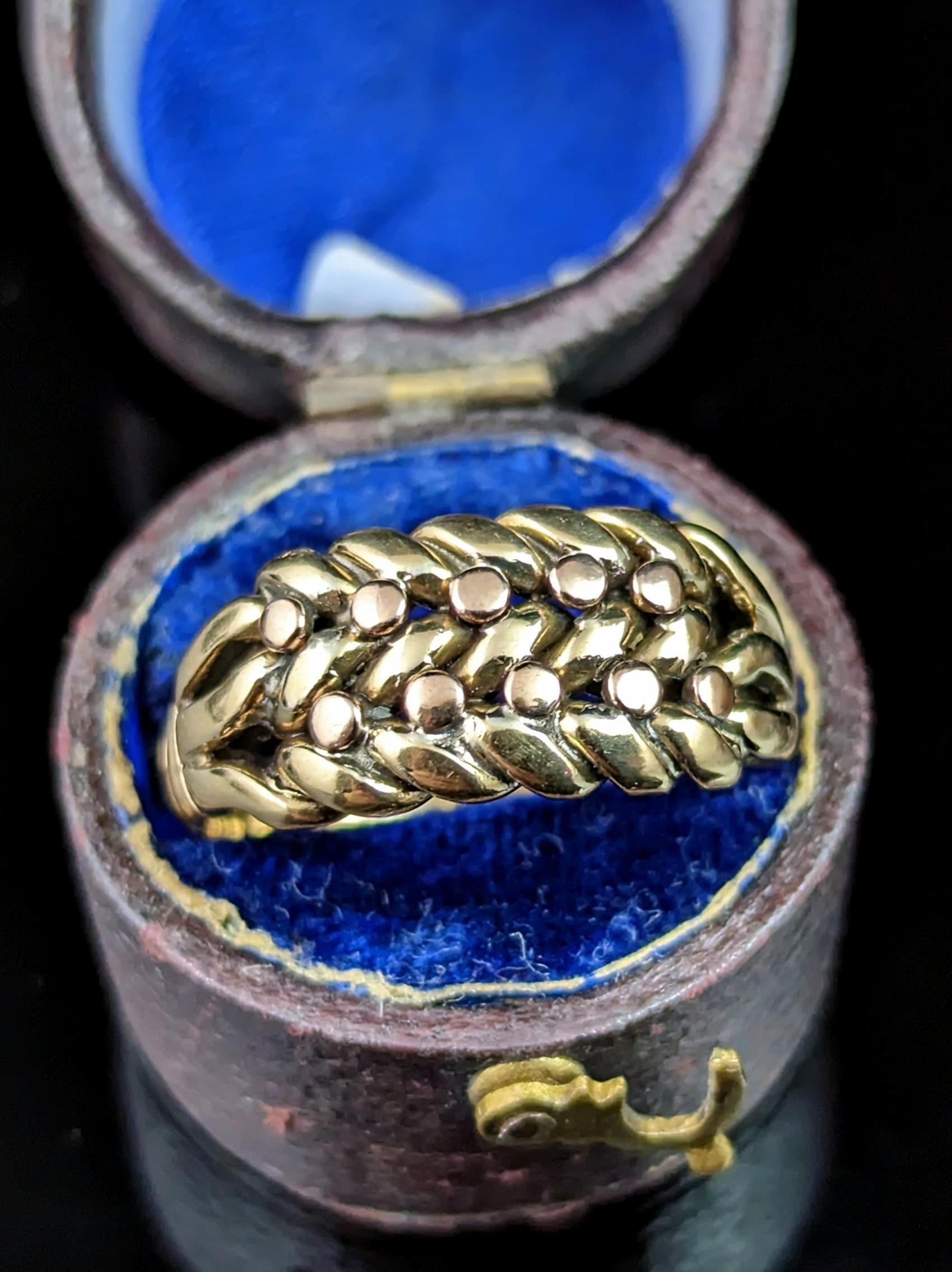 Antique 18k gold keeper ring, Edwardian, heavy  5