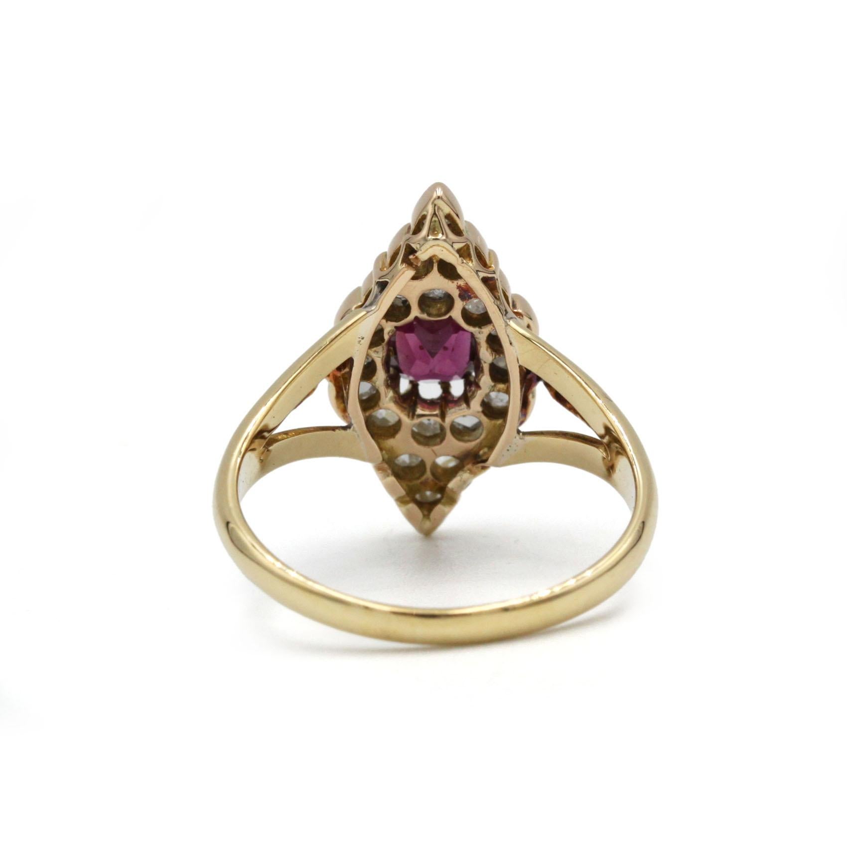 De las mujeres Antique 18K Gold Marquise Ring with Rose-Cut Diamonds and Ruby en venta