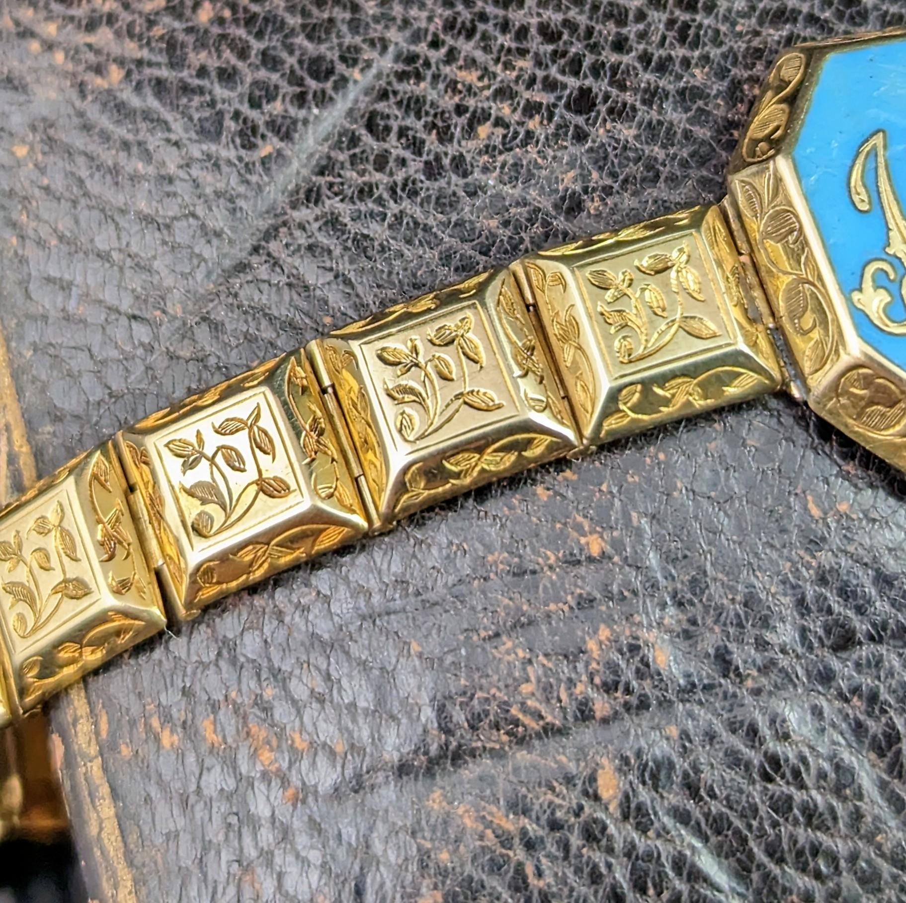 Bracelet de deuil victorien ancien en or 18 carats, émail bleu en vente 7