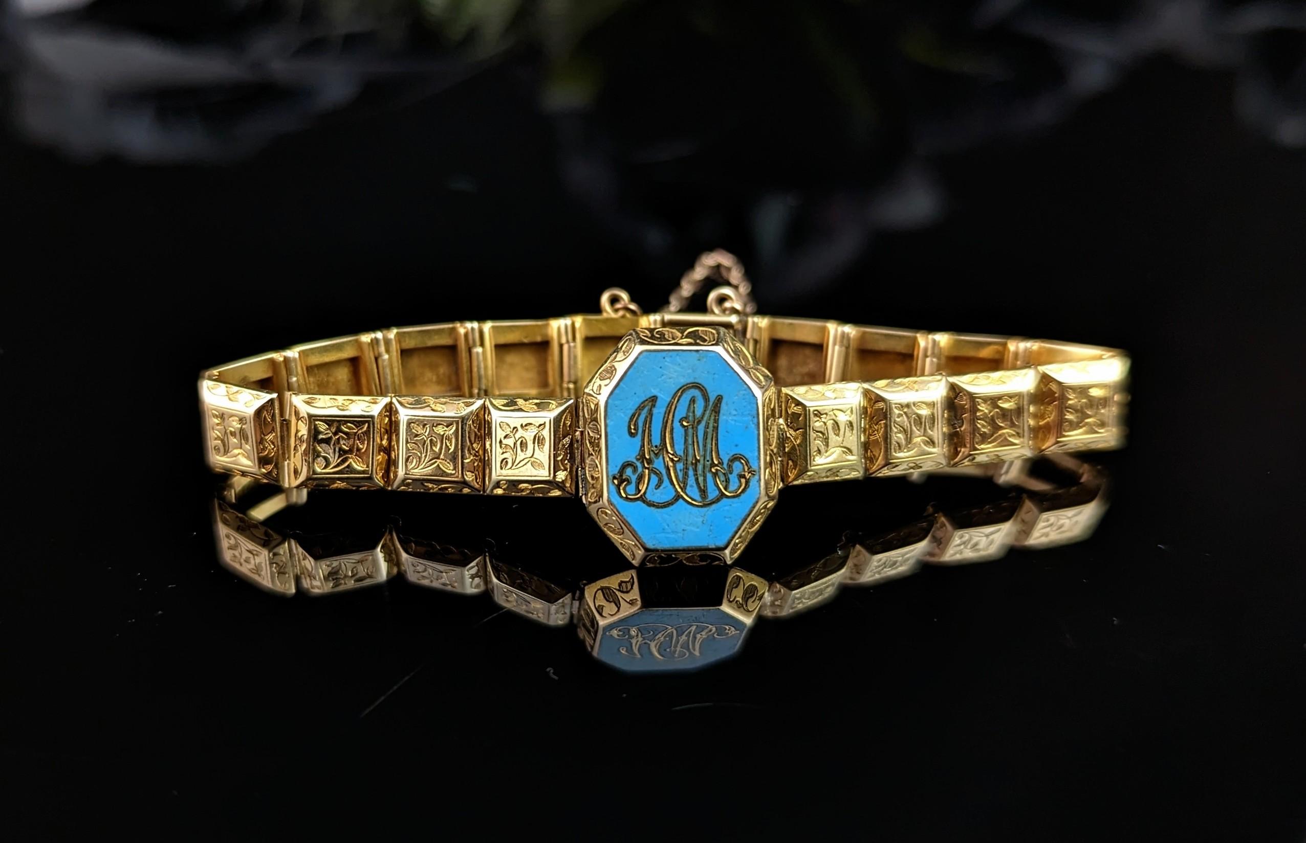Antique 18k Gold Mourning Bracelet, Blue Enamel, Victorian In Good Condition For Sale In NEWARK, GB