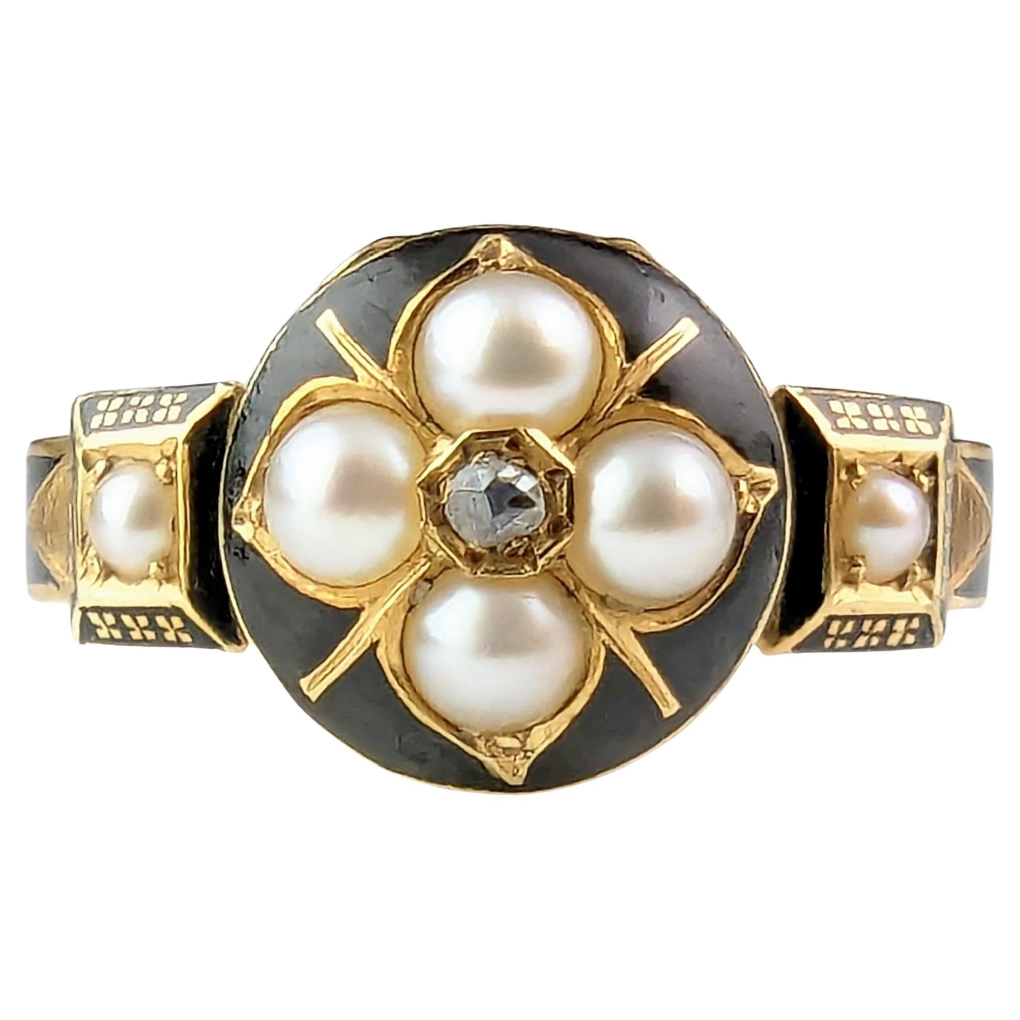 Antique 18k gold Mourning locket ring, Black enamel, Diamond and Pearl 