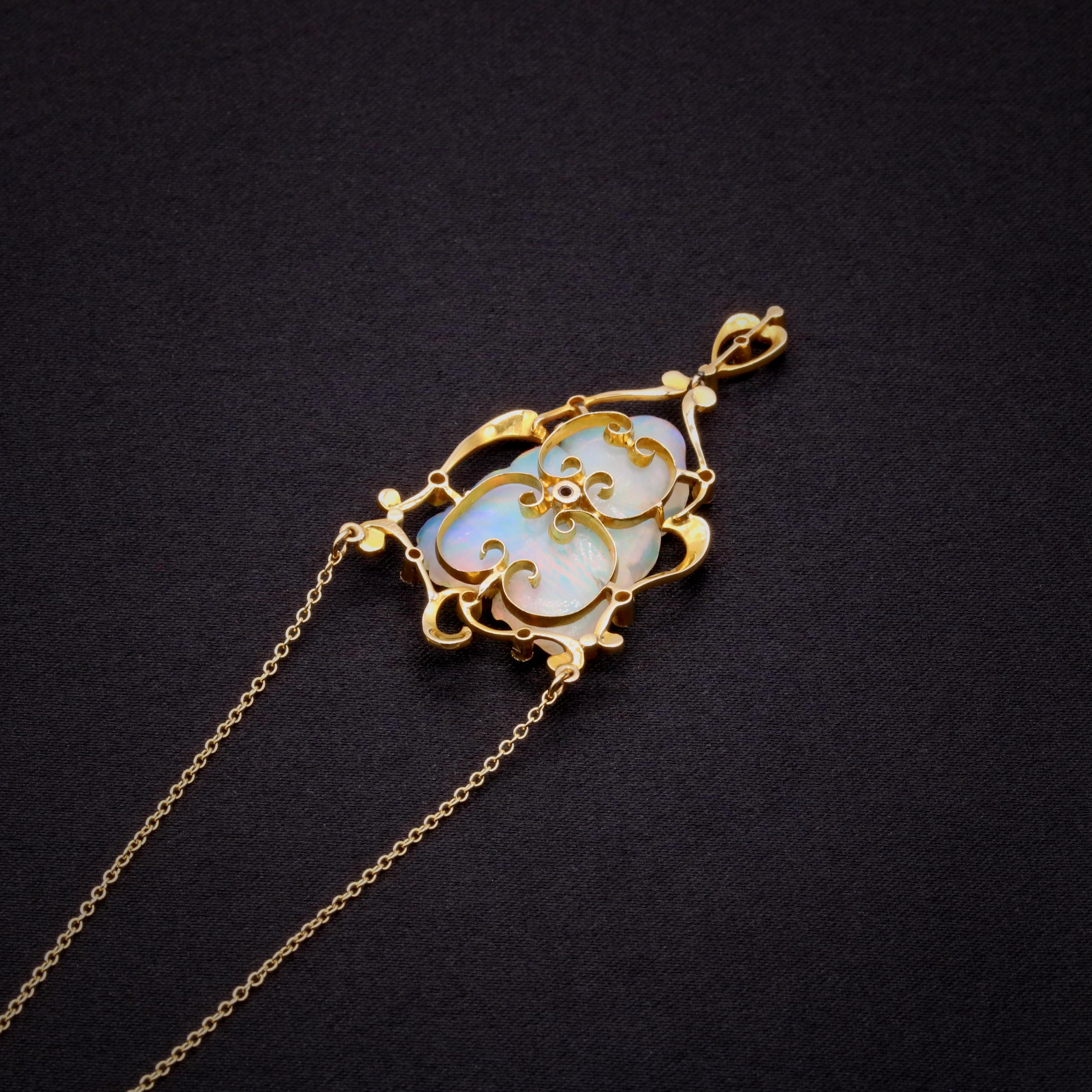 Antique 18K Gold Platinum Opal, Demantoid Garnet, Diamond, Enamel Pansy Necklace In Good Condition For Sale In Staines-Upon-Thames, GB