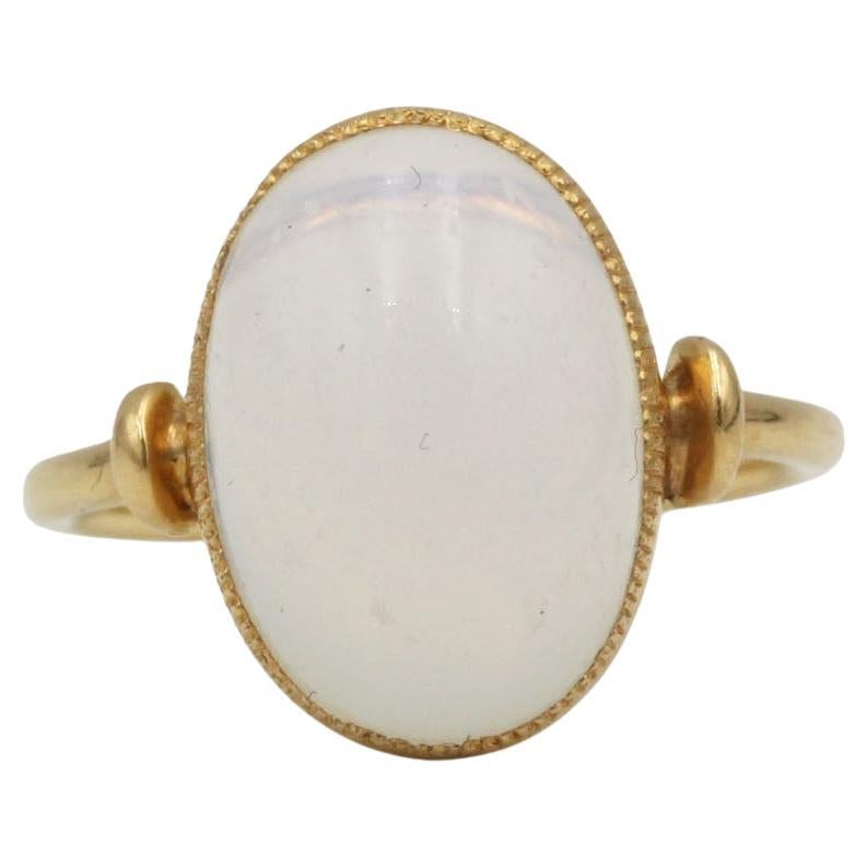 Antique 18K Gold Ring with Oval Moonstone Cabochon
