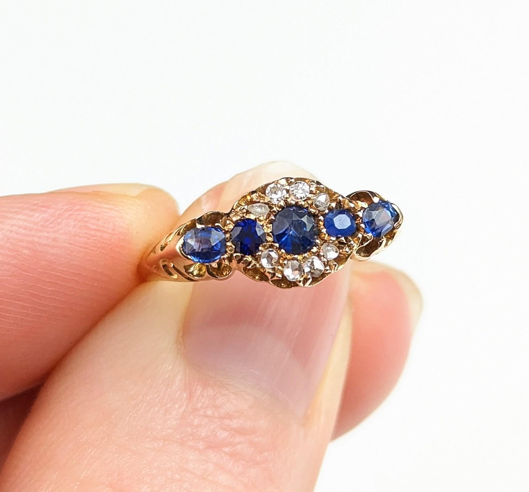 Antique 18k gold Sapphire and Diamond cluster ring  4