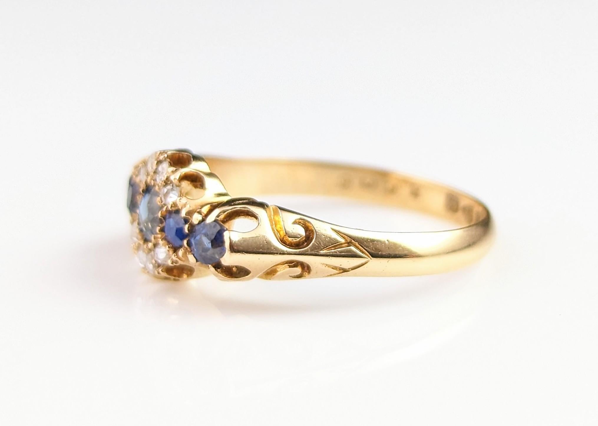 Antique 18k gold Sapphire and Diamond cluster ring  6