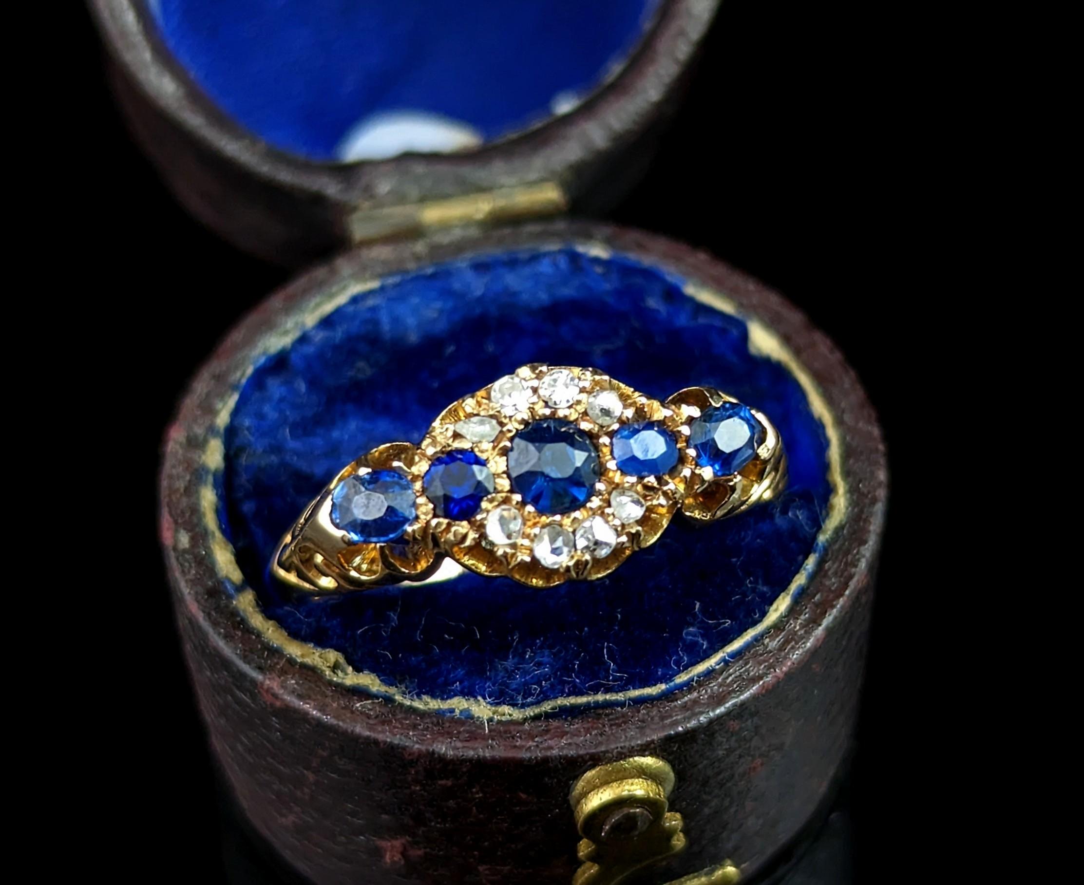 Edwardian Antique 18k gold Sapphire and Diamond cluster ring 