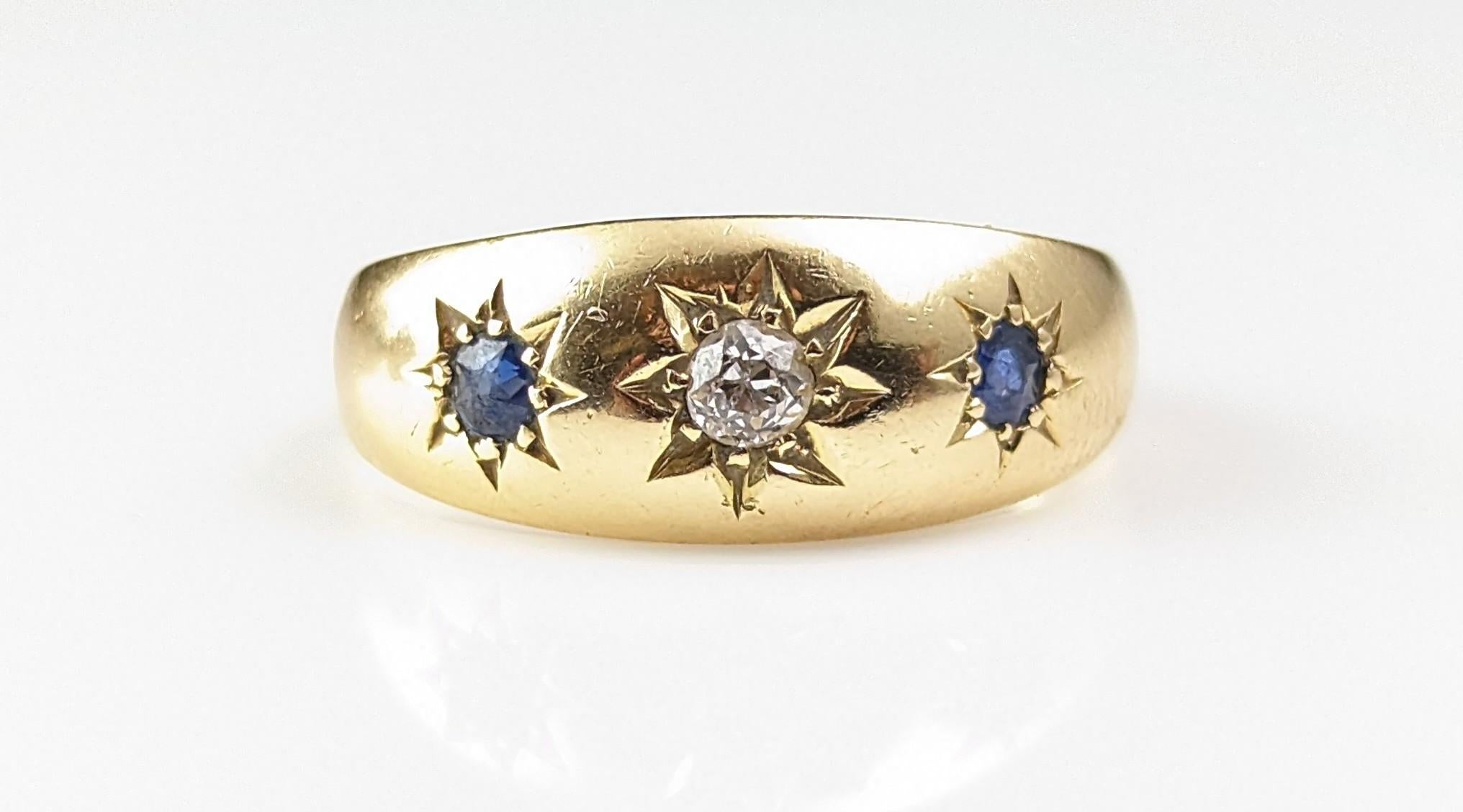 Antiker Ring aus 18 Karat Gold mit Saphiren und Diamanten in Sternfassung  im Angebot 3