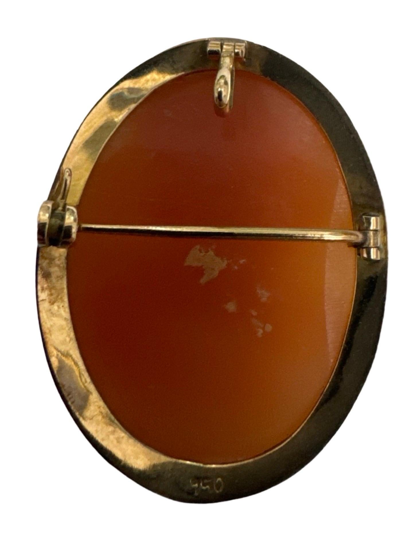 Antiguo Colgante Broche Camafeo de Concha de Oro de 18K con Borde de Cuerda y Colgantes Dobles en venta 1