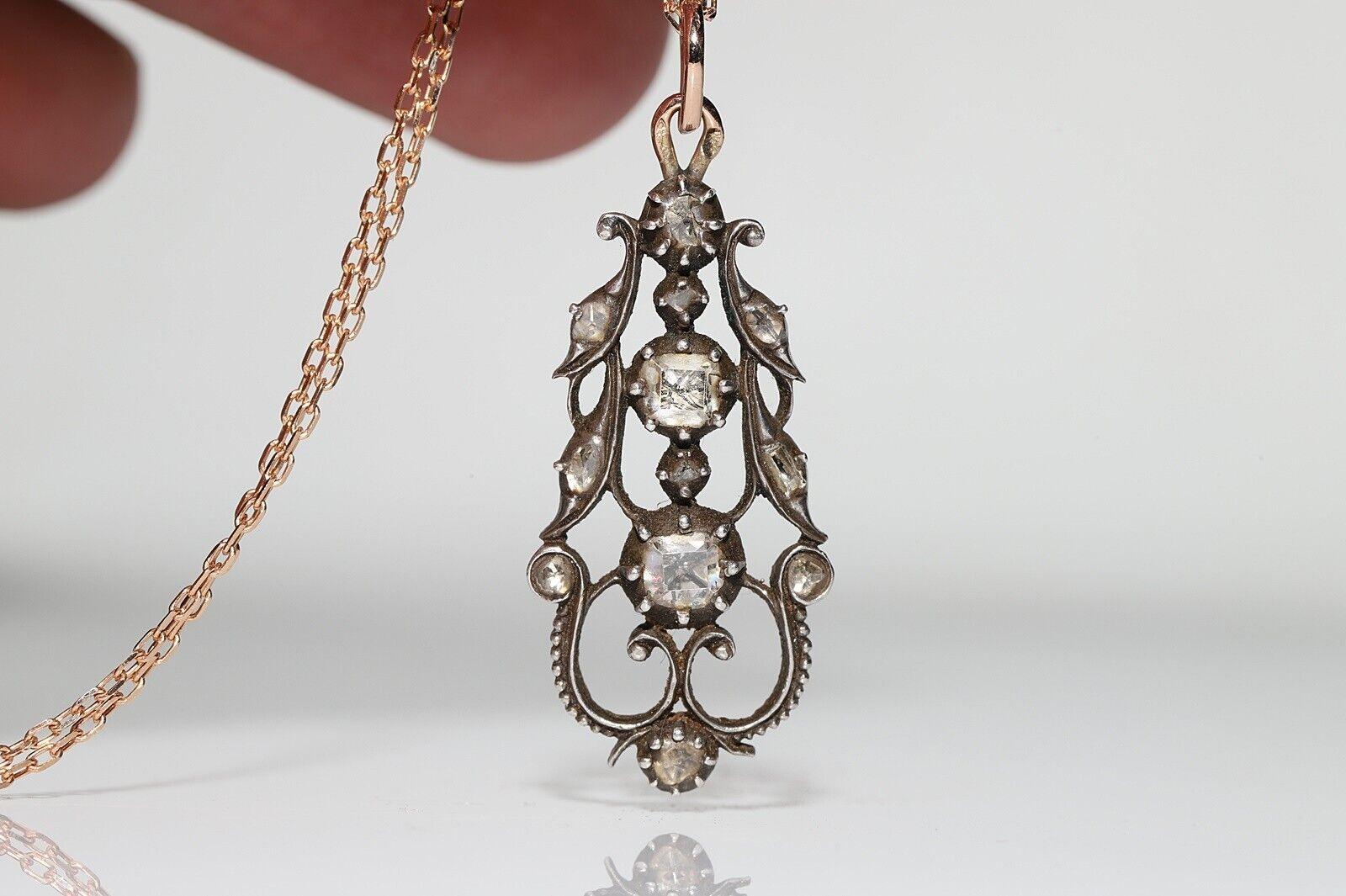 In ottime condizioni.
Il peso totale è di 6,1 grammi.
Il peso totale è  0.60  diamante di vecchio taglio da un carato.
Il peso totale è  Diamante taglio rosa da 0,15 ct.
Il diamante ha una purezza s1-s2-s3-Pique e un colore H.H.K.L..
La catena